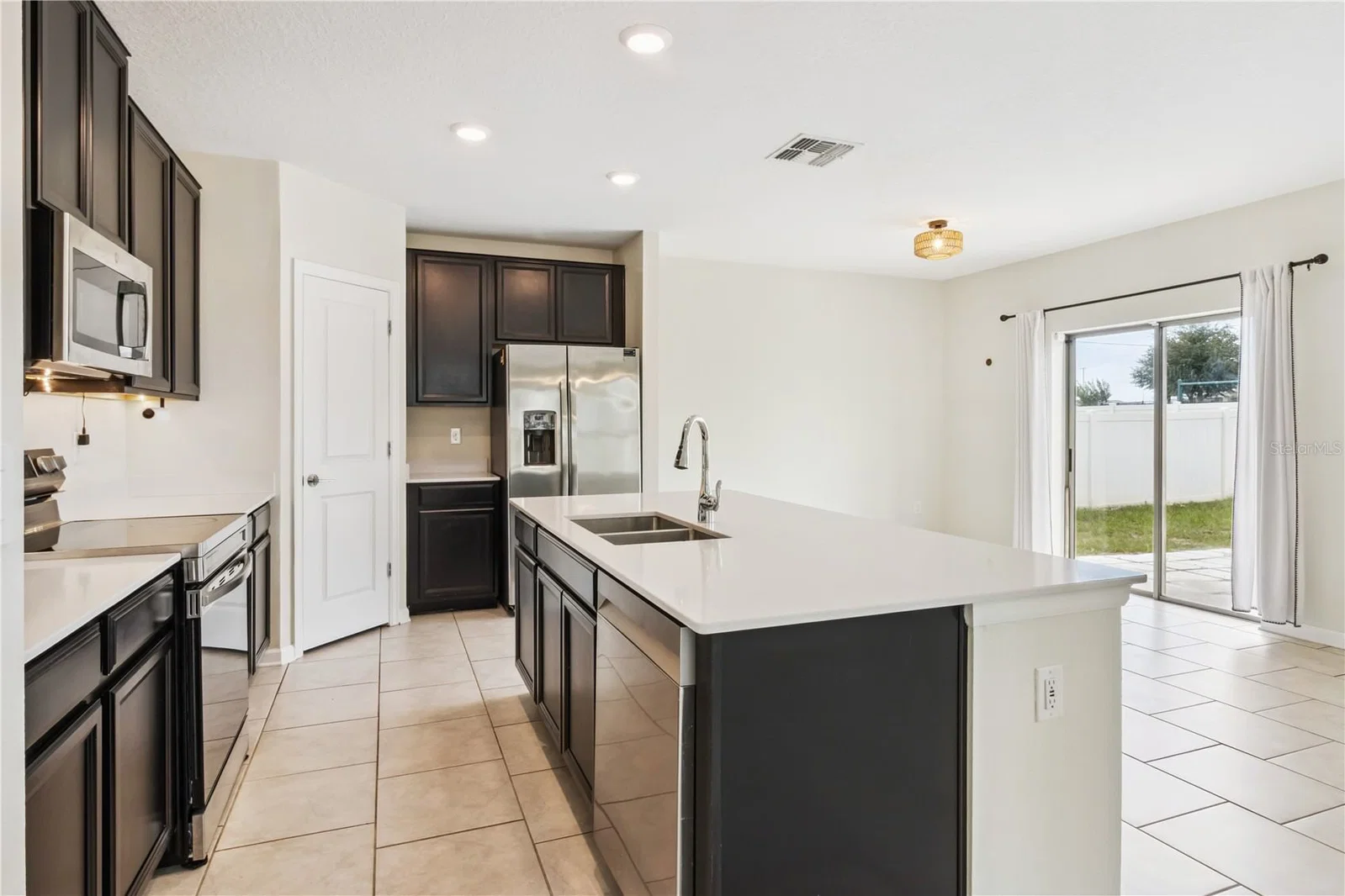 310 CITRUS POINTE 4