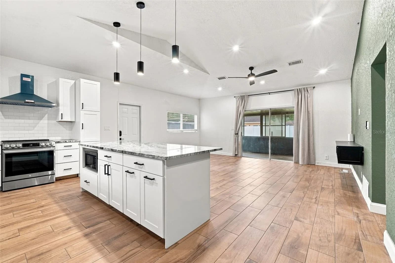 8502 OAK BLUFF 5