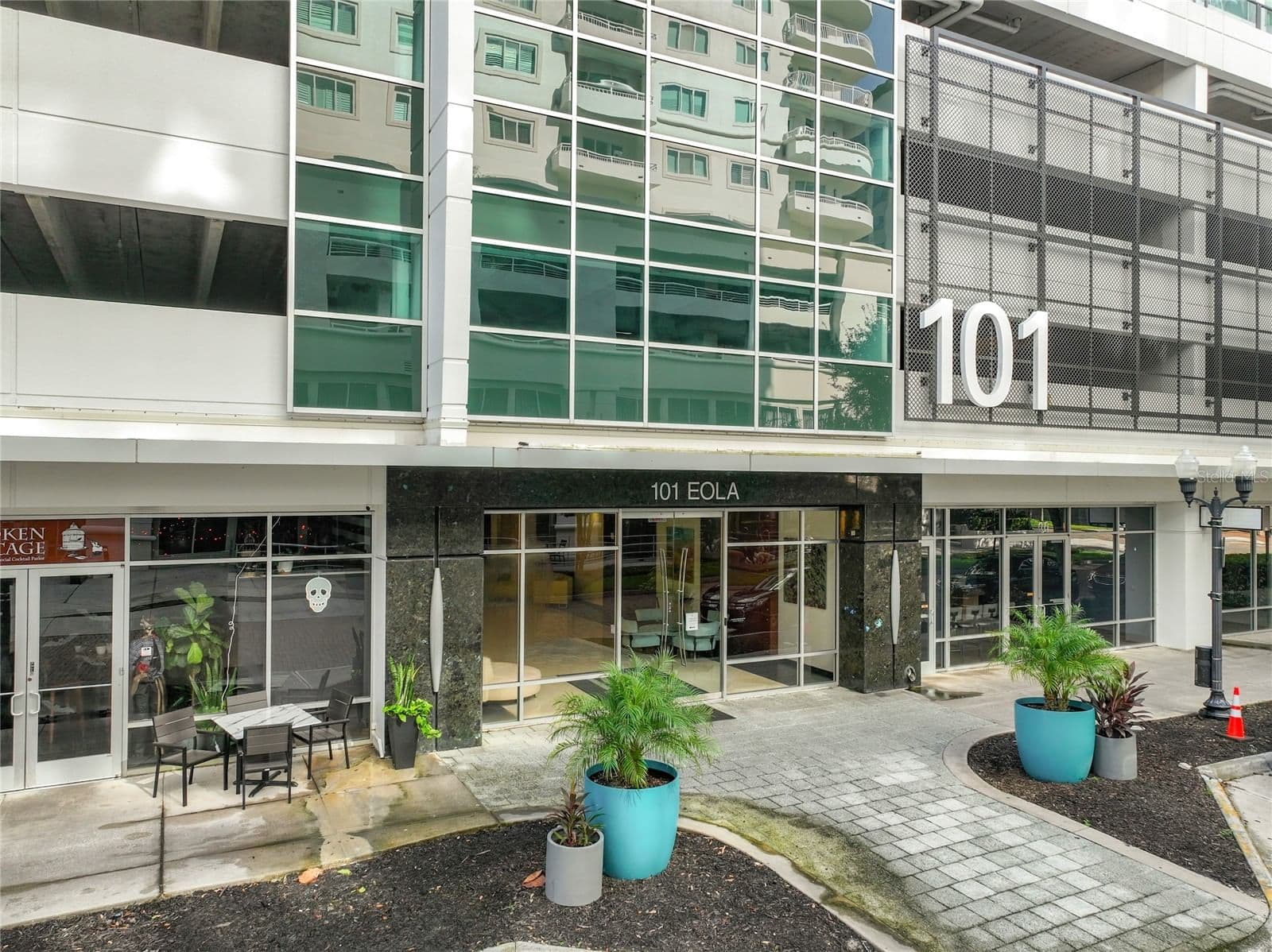 101 EOLA Drive #1008, Orlando, FL 32801 2
