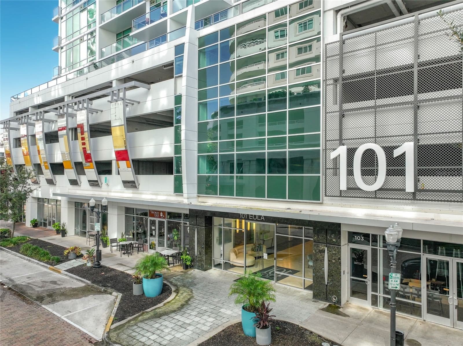 101 EOLA Drive #1008, Orlando, FL 32801 3