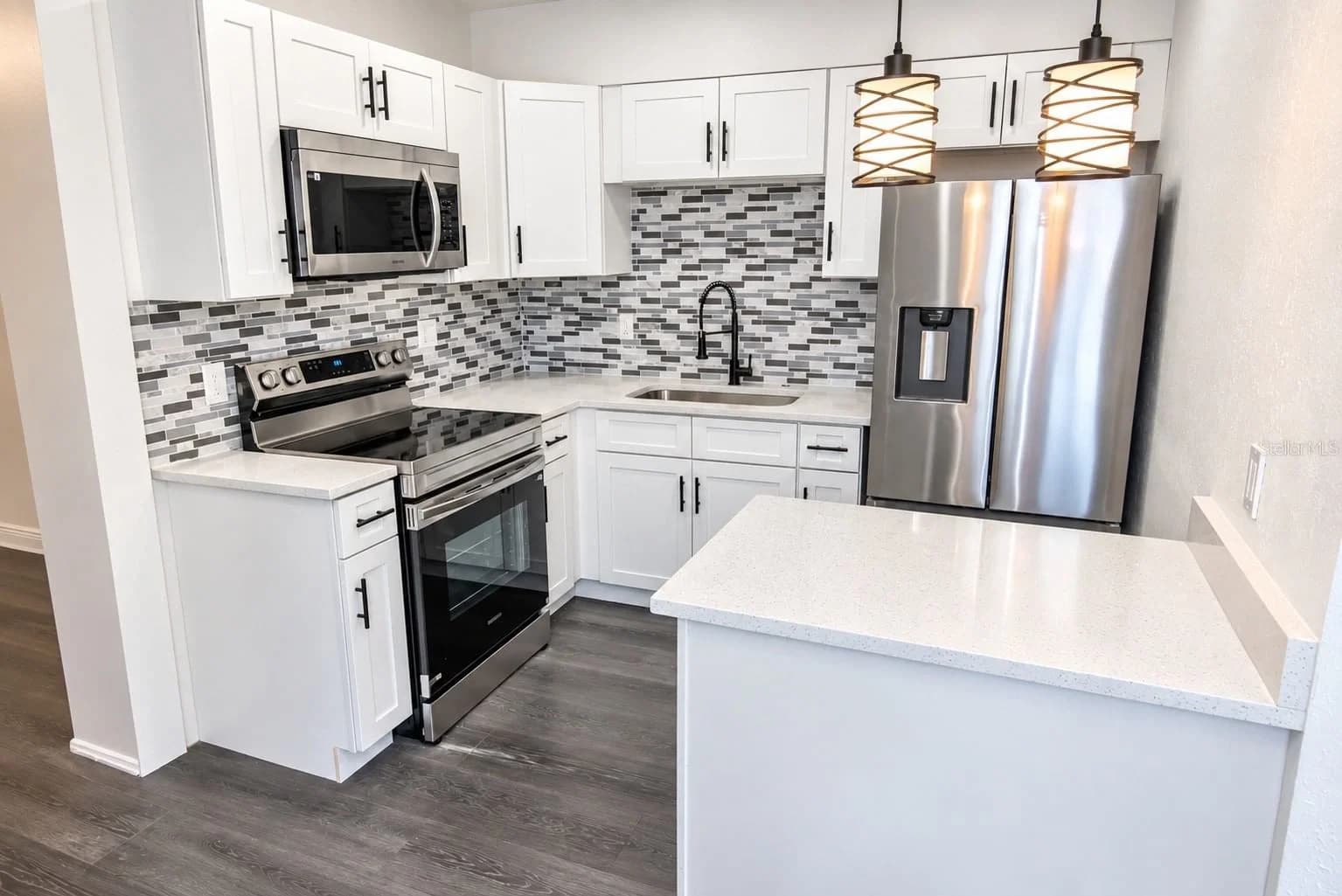 3942 N WELLS Street, Orlando, FL 32805 2