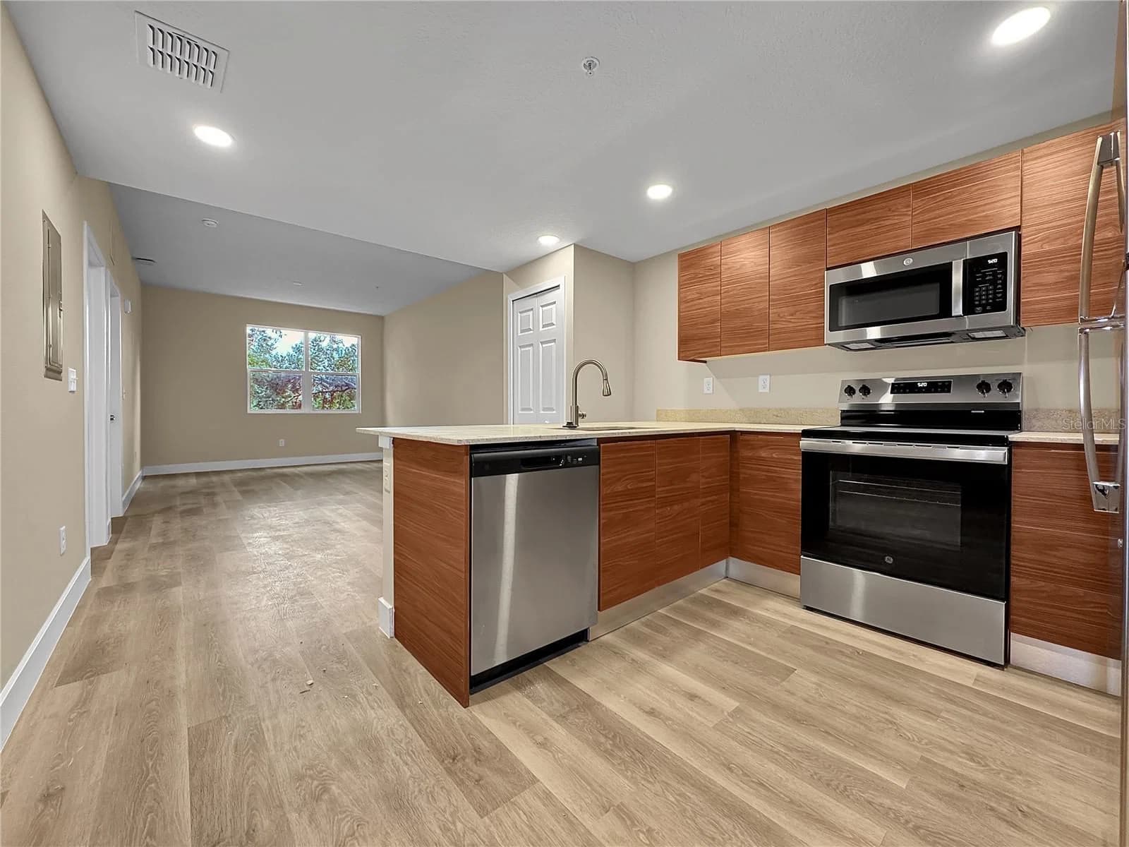 4424 TEXAS Avenue #1-213 5