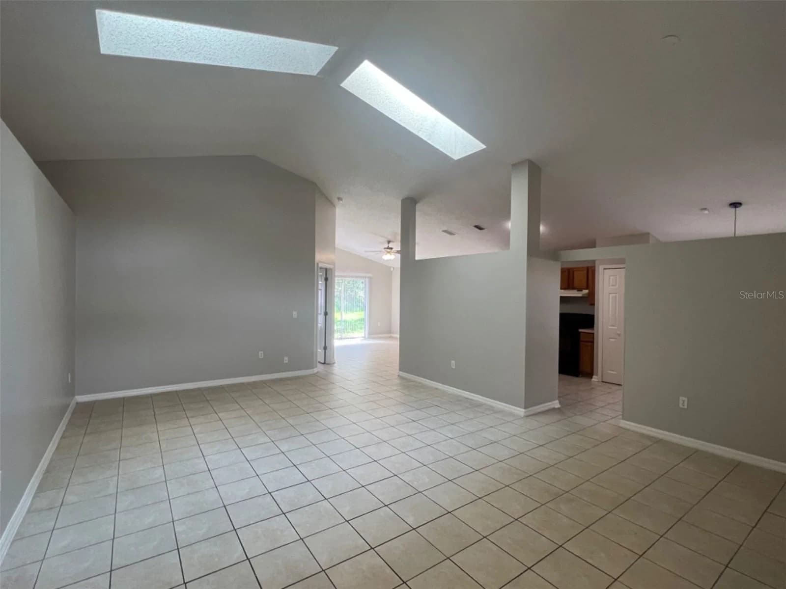 712 SWALLOW Lane, Poinciana, FL 34759 3
