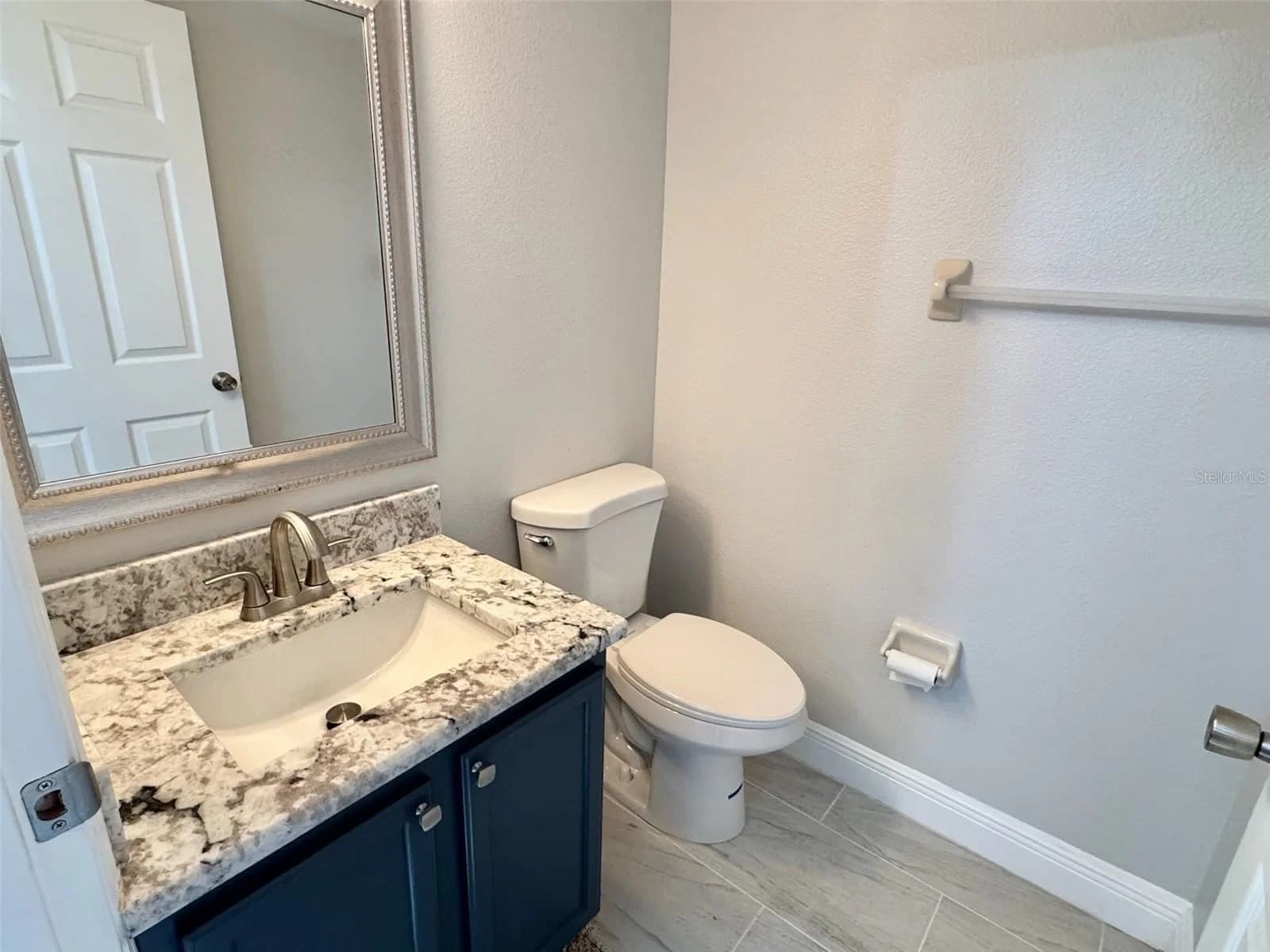 1711 REDFIN Way 5