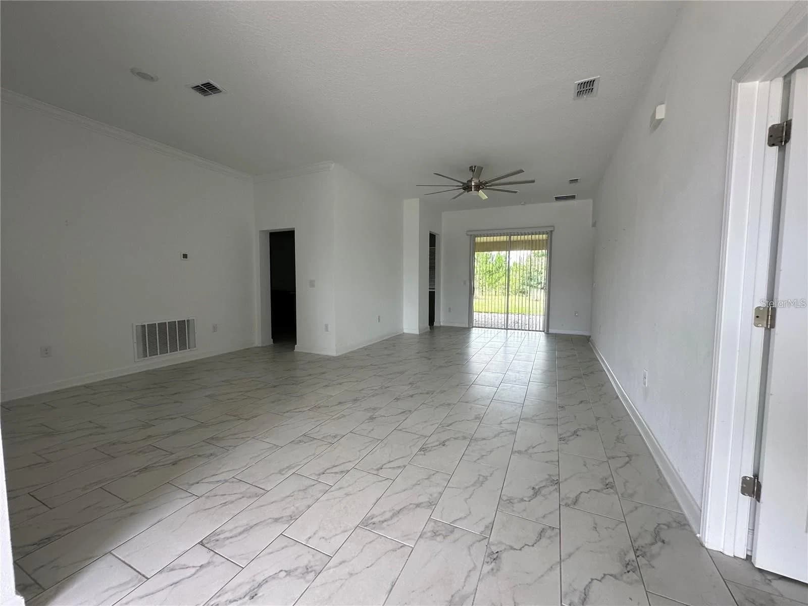 8855 FALLEN OAK Drive, Davenport, FL 33896 3