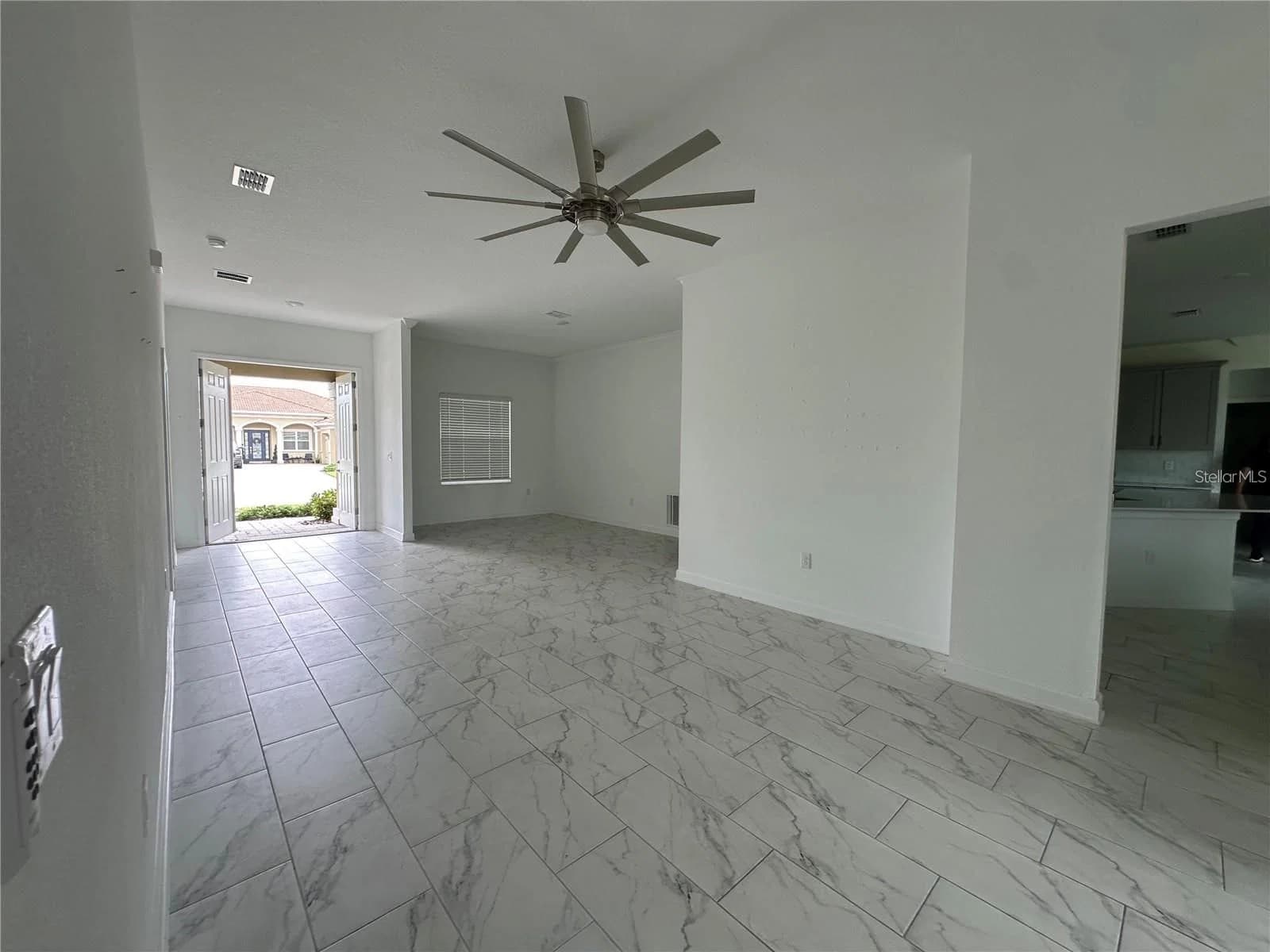 8855 FALLEN OAK Drive 5