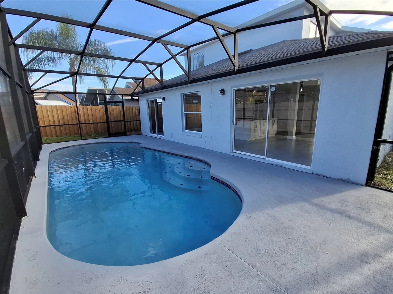 1518 AVLEIGH Circle 4