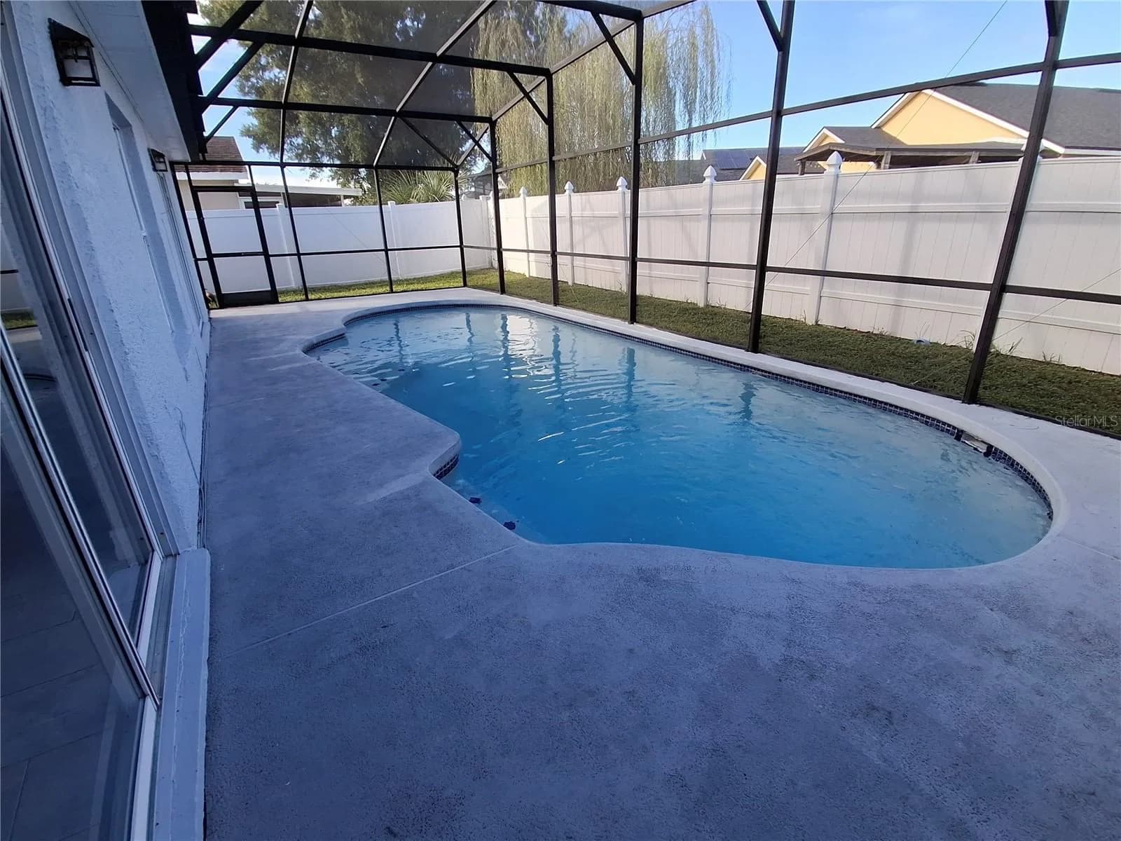 1518 AVLEIGH Circle 5