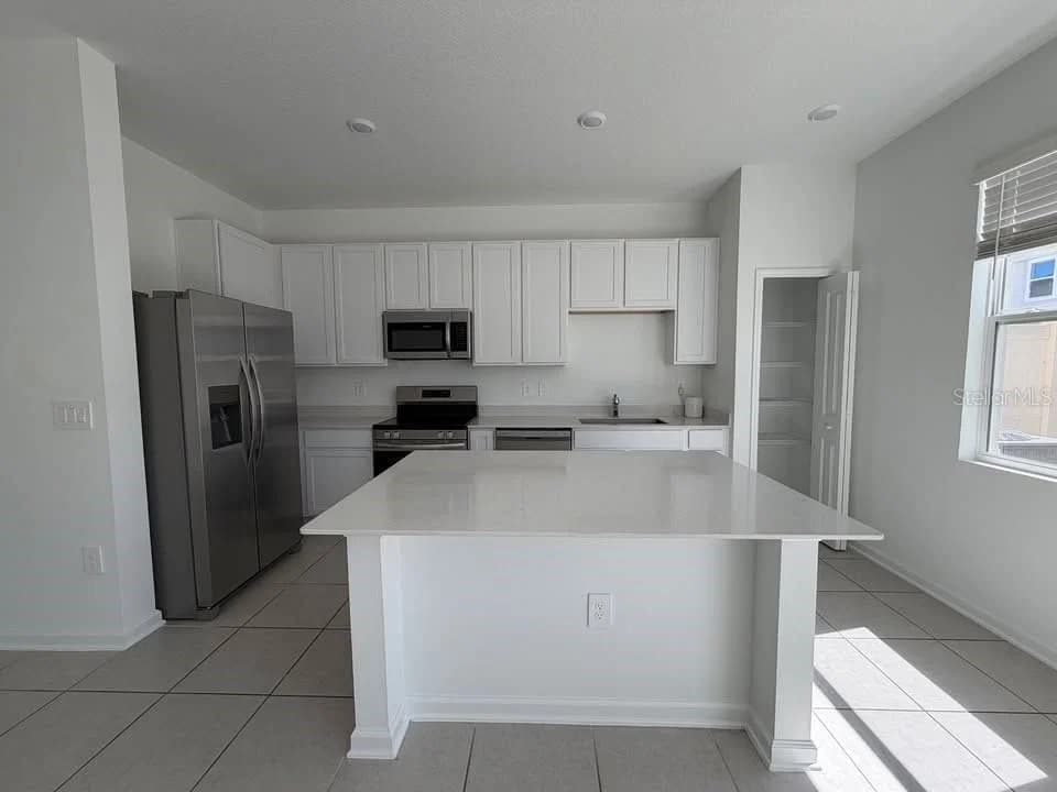 2678 SKYLINE Loop, Poinciana, FL 34758 3