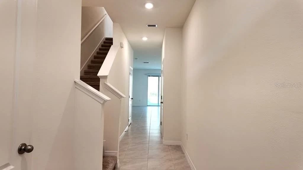 1241 YELLOW FINCH Drive 5