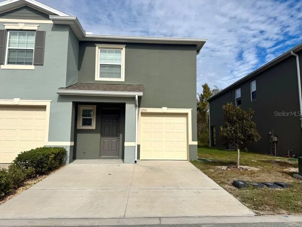 1241 YELLOW FINCH Drive, Davenport, FL 33837