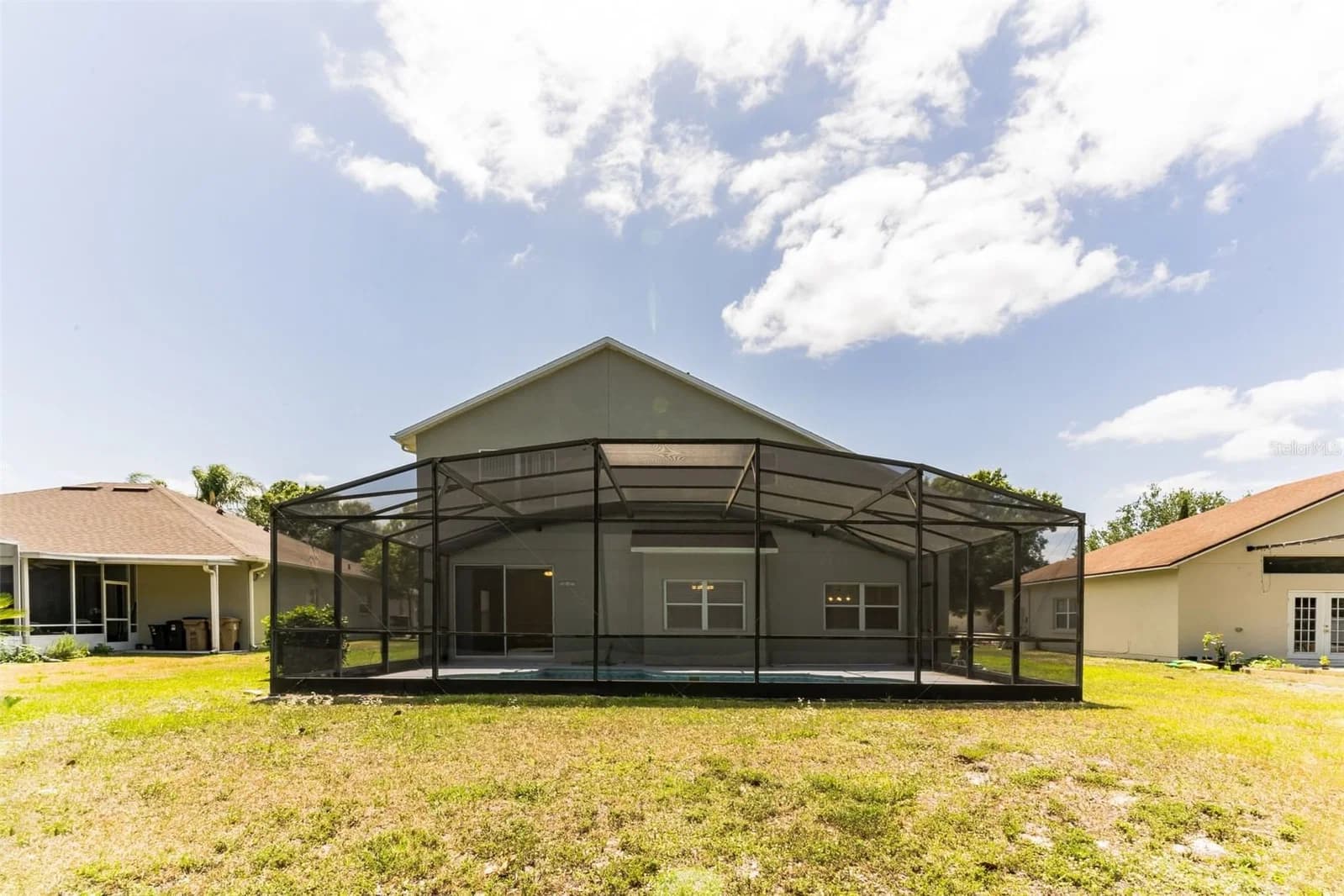 2433 HURON Circle 4