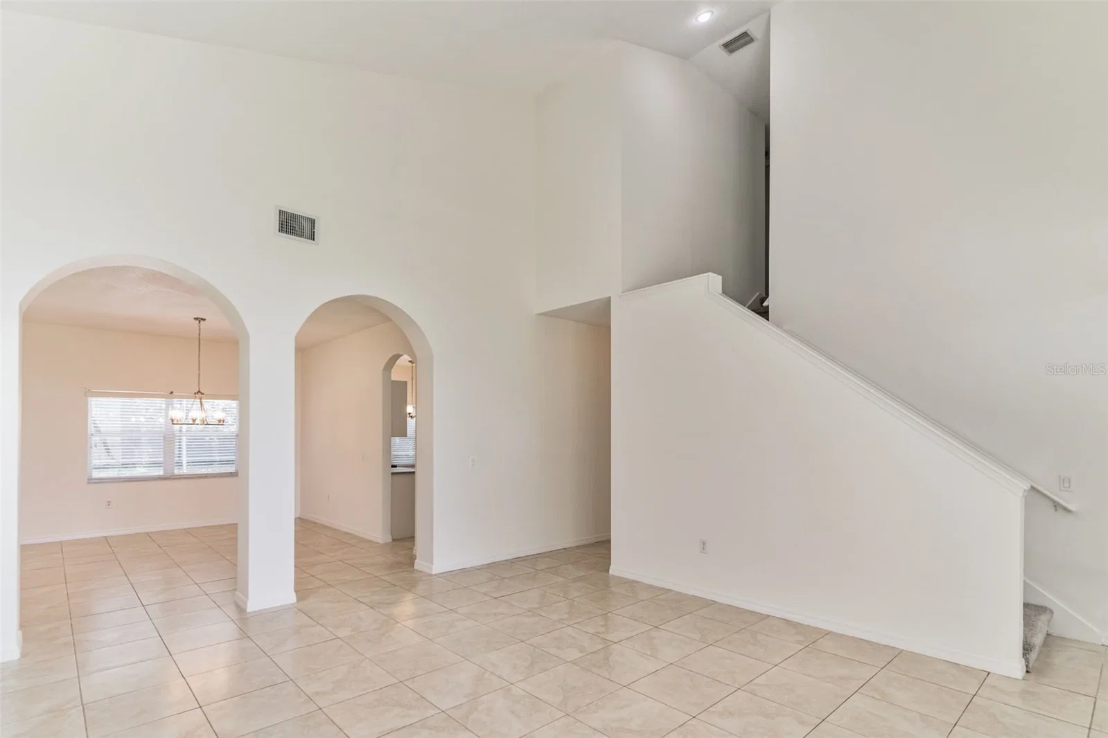 2433 HURON Circle 5