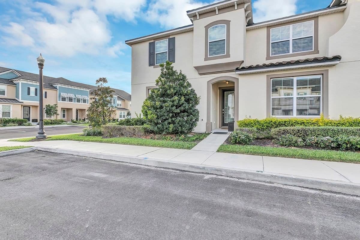 1532 CAREY PALM Circle, Kissimmee, FL 34747