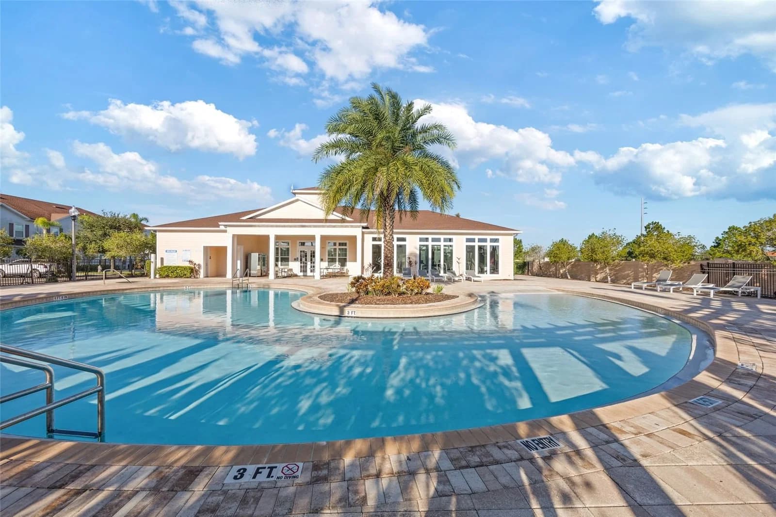 8945 SHINE, Kissimmee, FL 34747 3