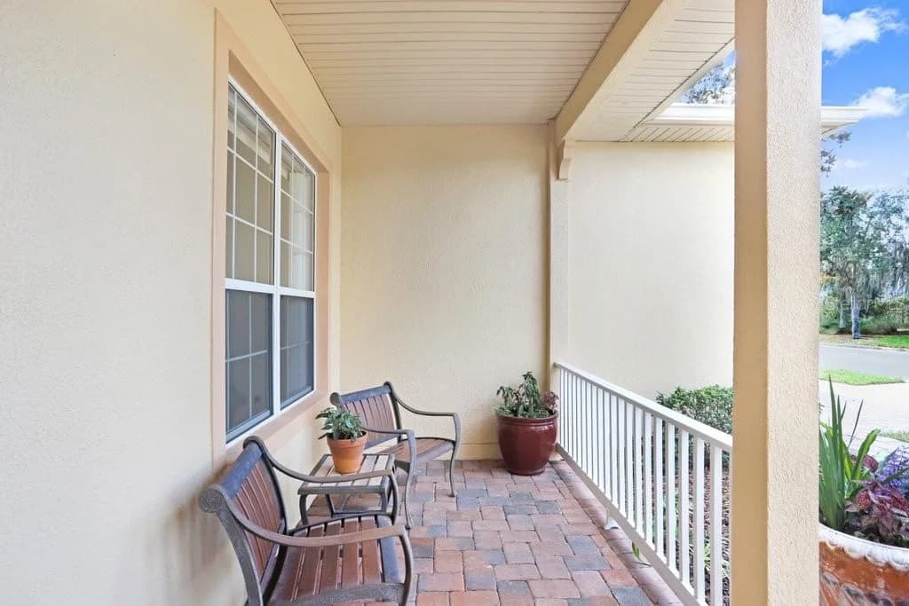 699 GLENDORA 4