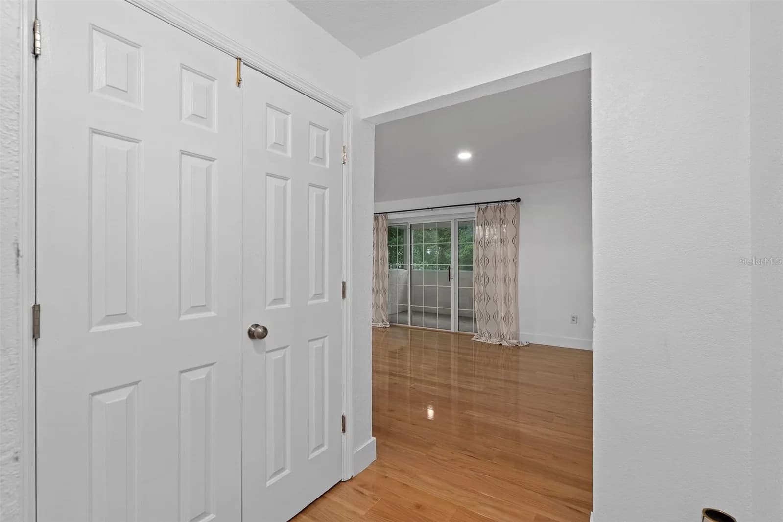 4190 VERSAILLES Drive #4190D 5