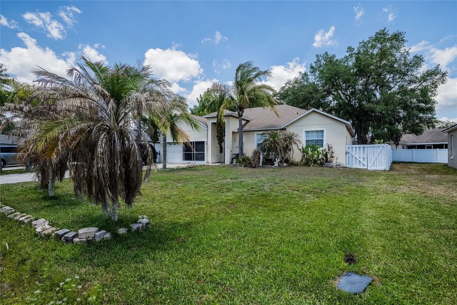427 LARK, Kissimmee, FL 34759 3