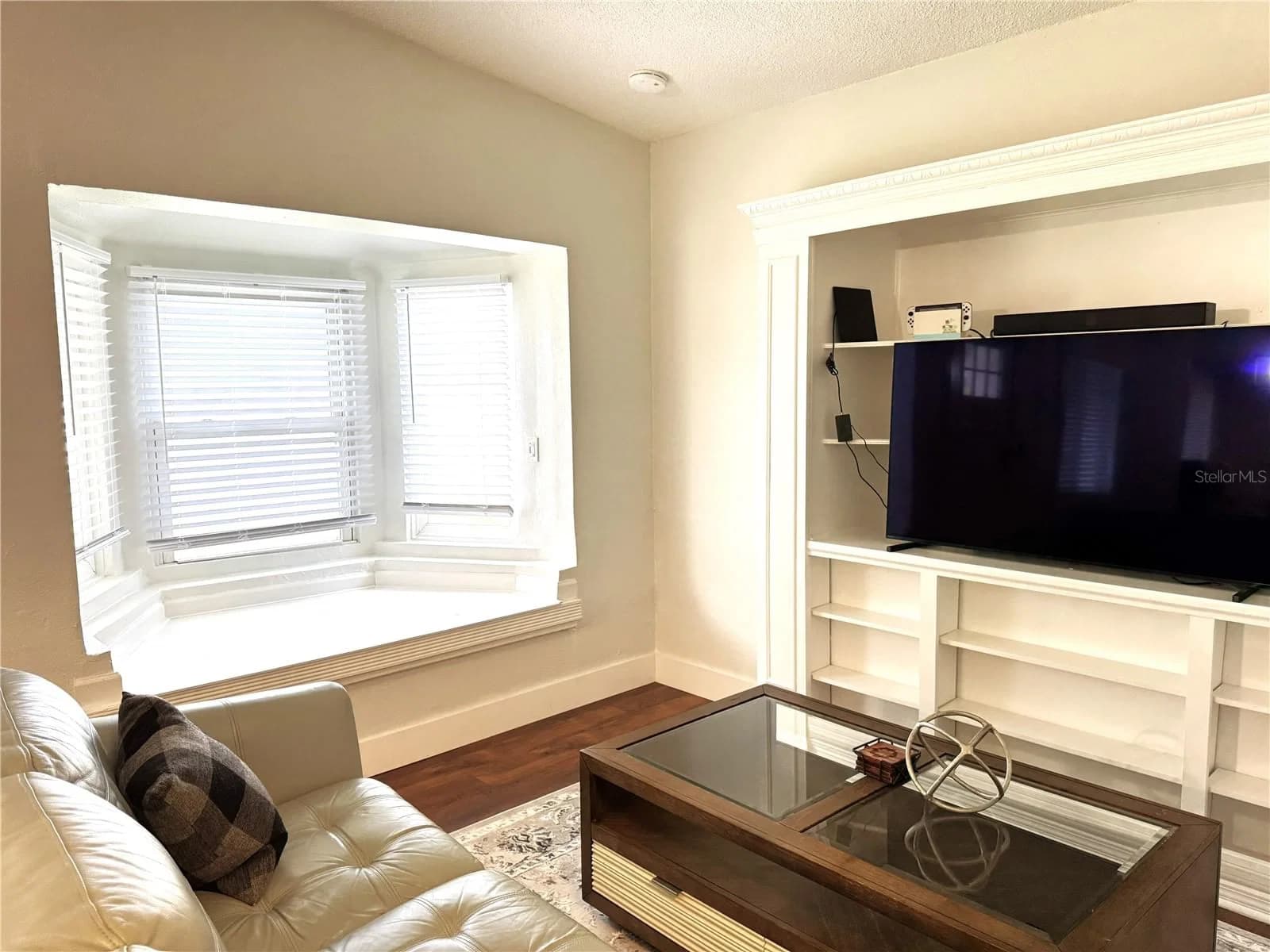 803 HASKELL Avenue 4