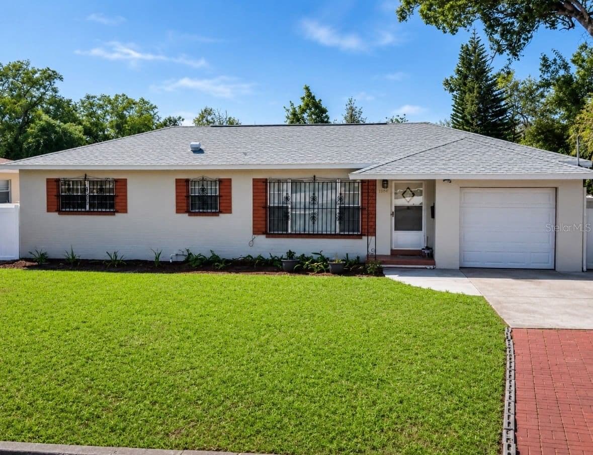 2102 MONTANA Street, Orlando, FL 32803