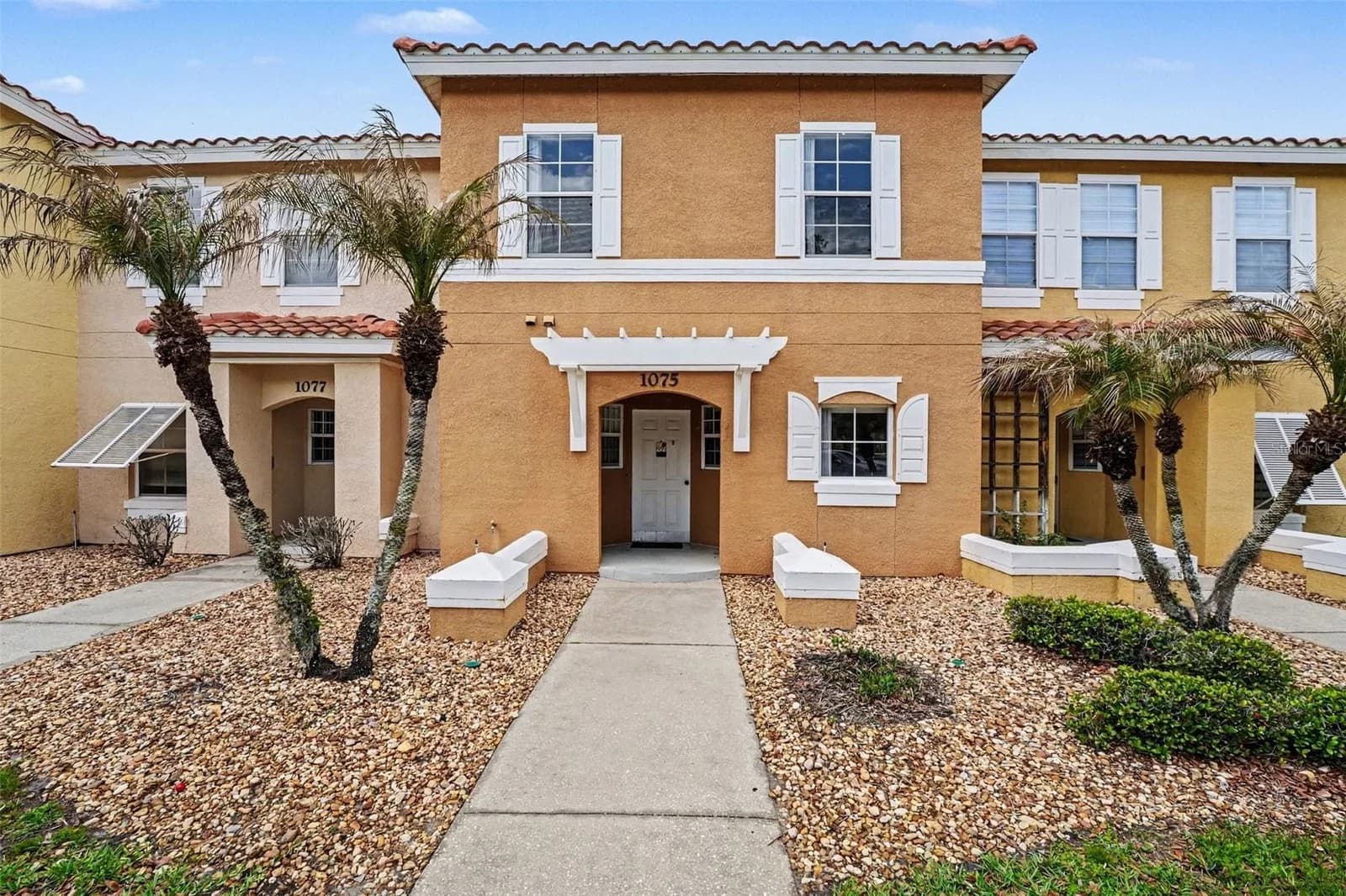 1081 PARK RIDGE 4