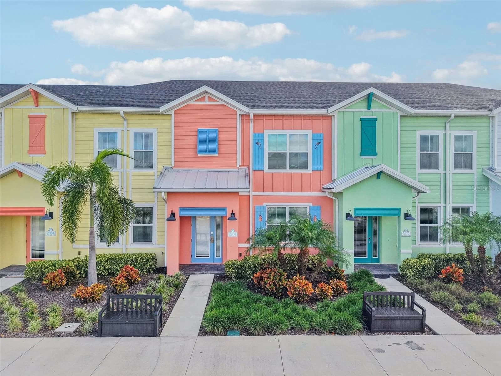 2968 ON THE ROCKS, Kissimmee, FL 34747