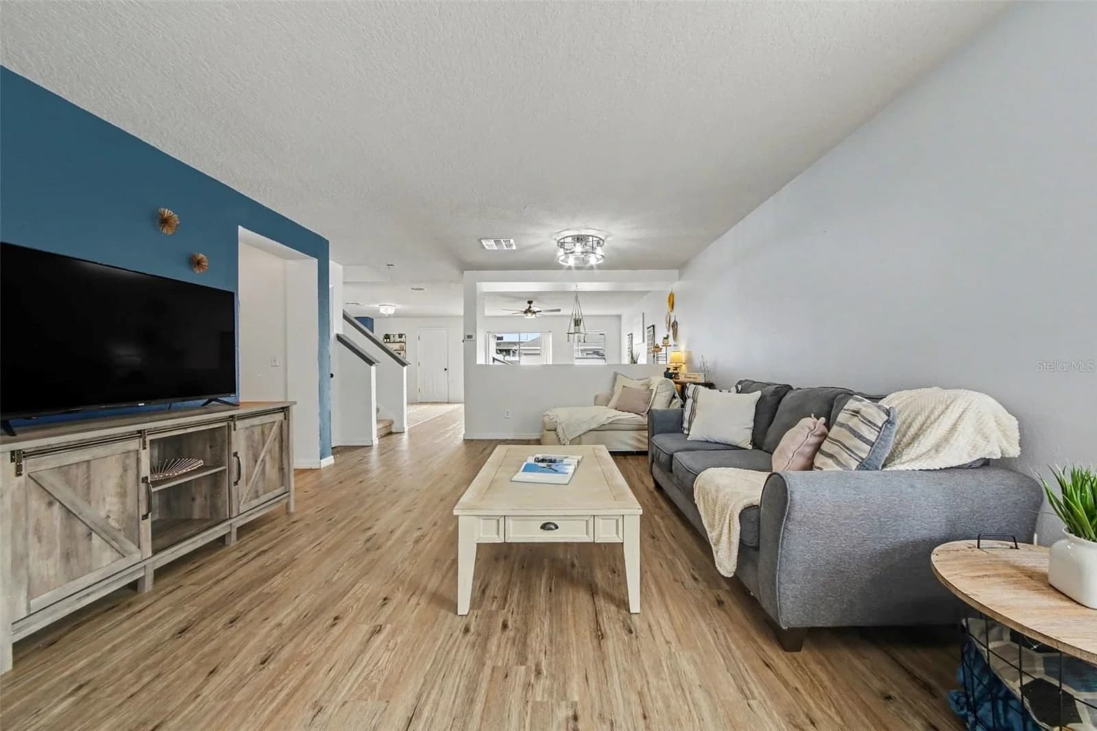 13626 PHOENIX, Orlando, FL 32828 2