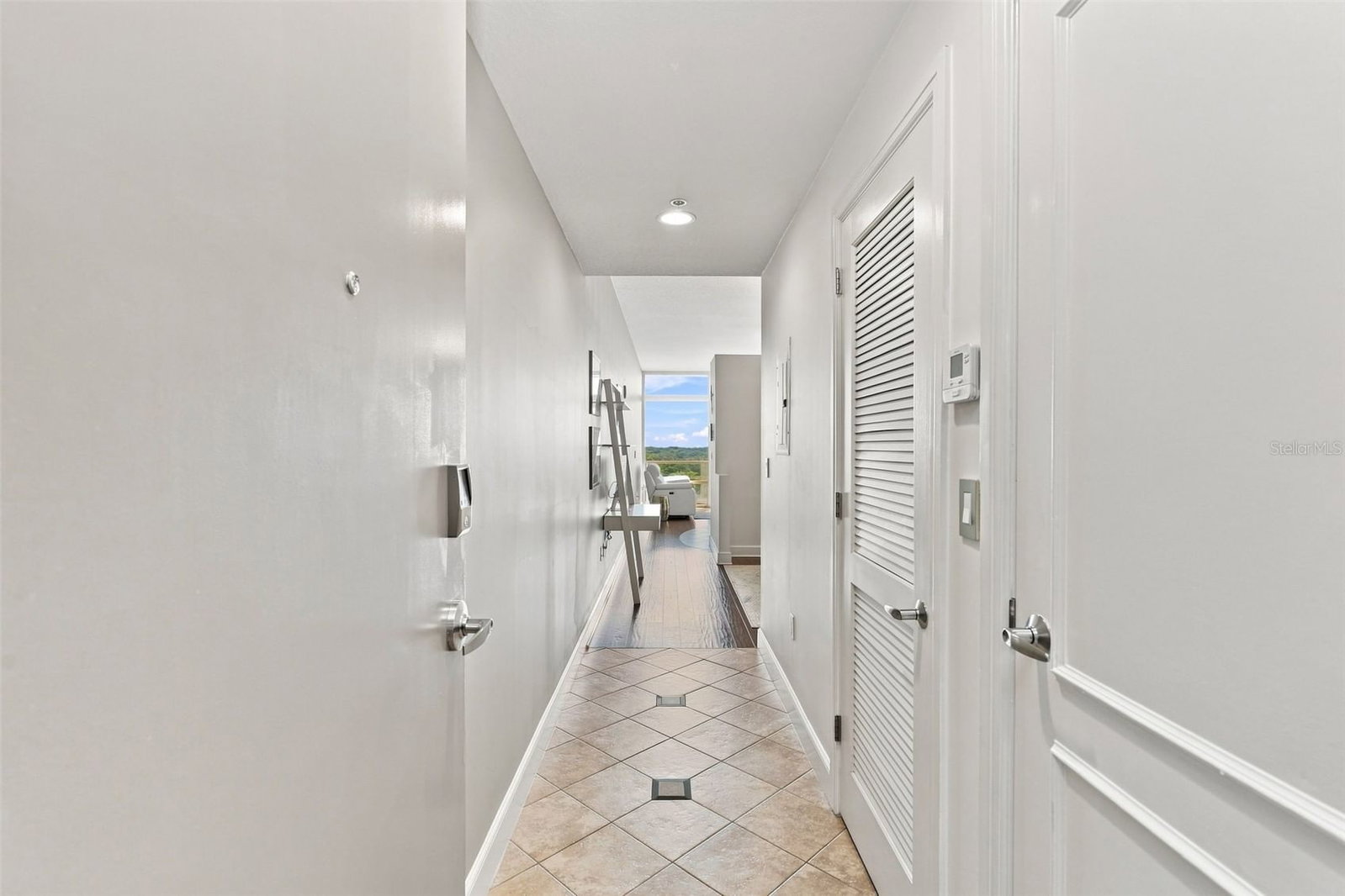 101 EOLA Drive #905, Orlando, FL 32801 2