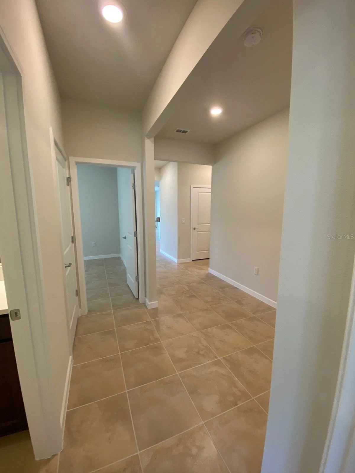 5060 SPARKLING WATER WAY 4