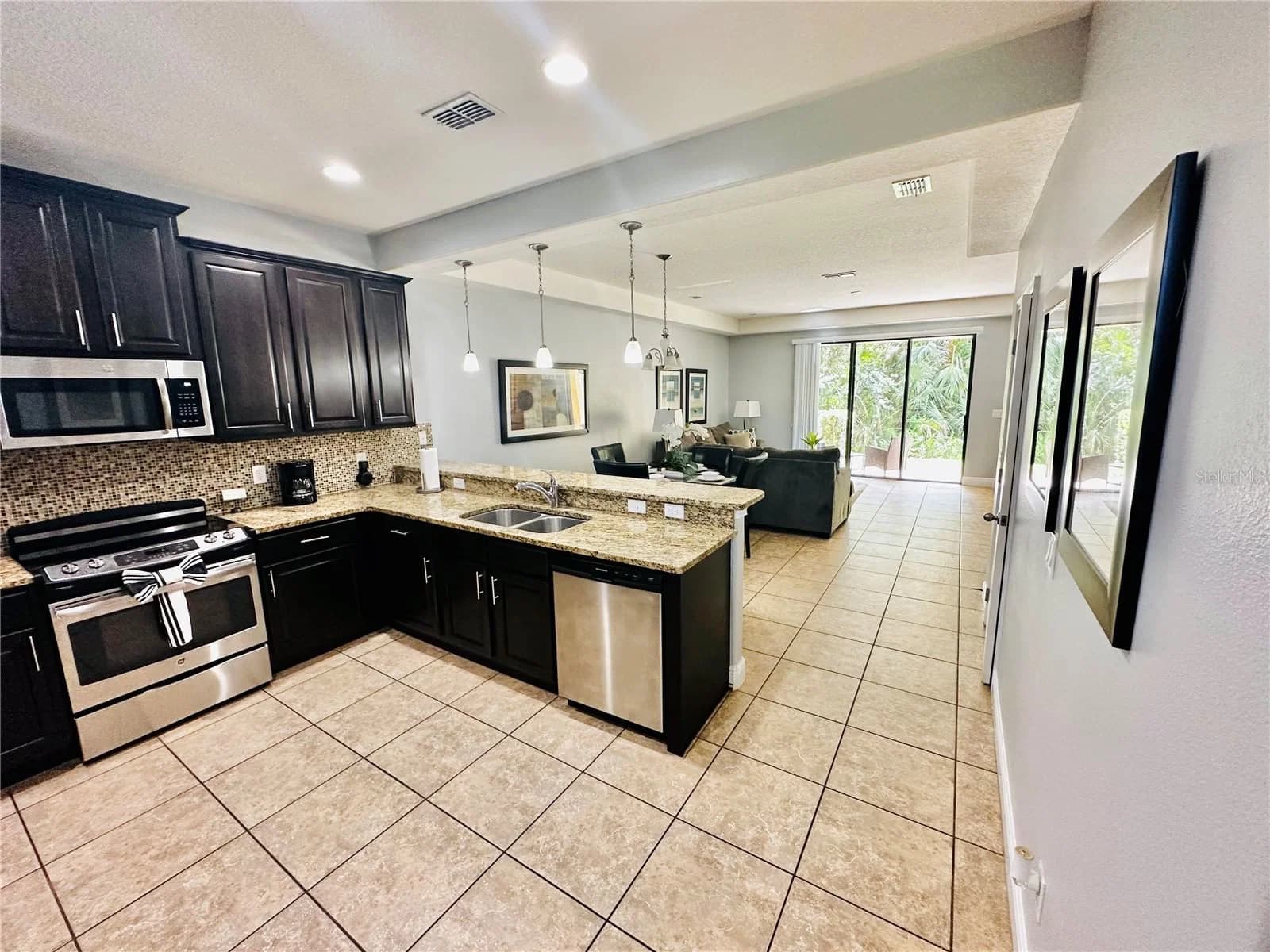 8157 ROSEVILLE BLVD 5