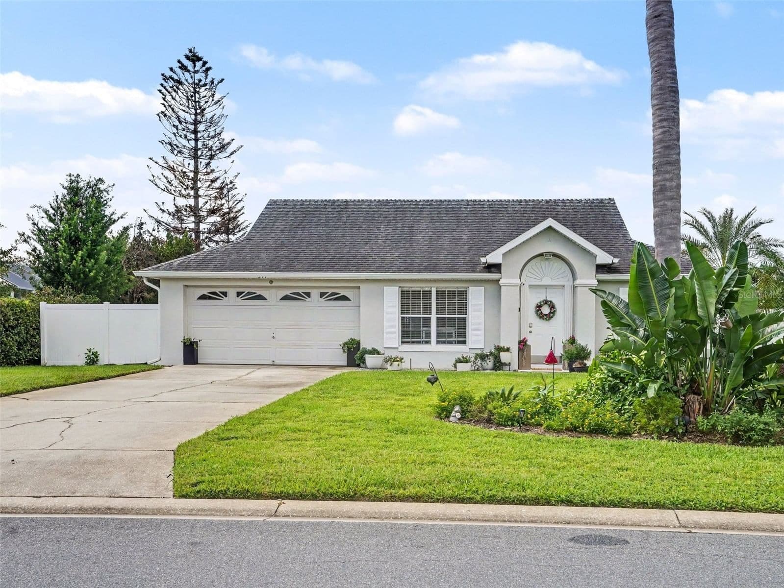 511 HANGING MOSS, Davenport, FL 33837