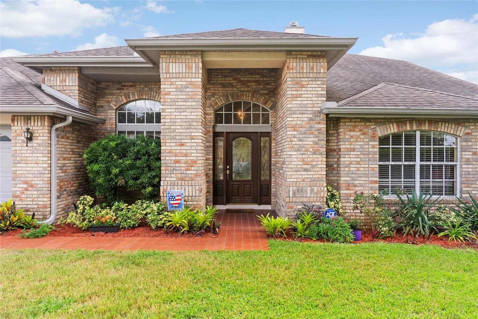 10850 DEARDEN Circle, Orlando, FL 32817