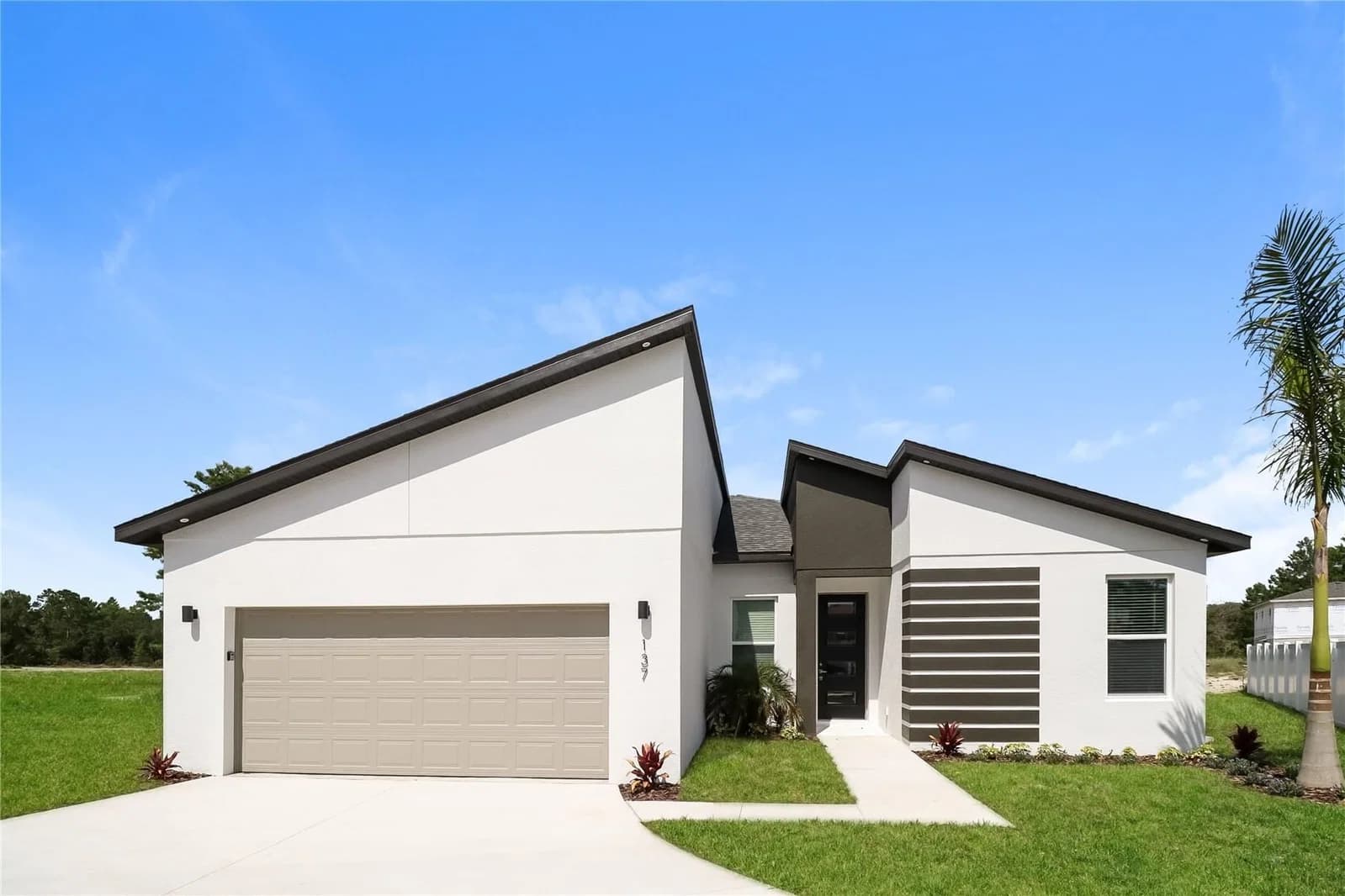 137 W ZINNIA Lane, Poinciana, FL 34759