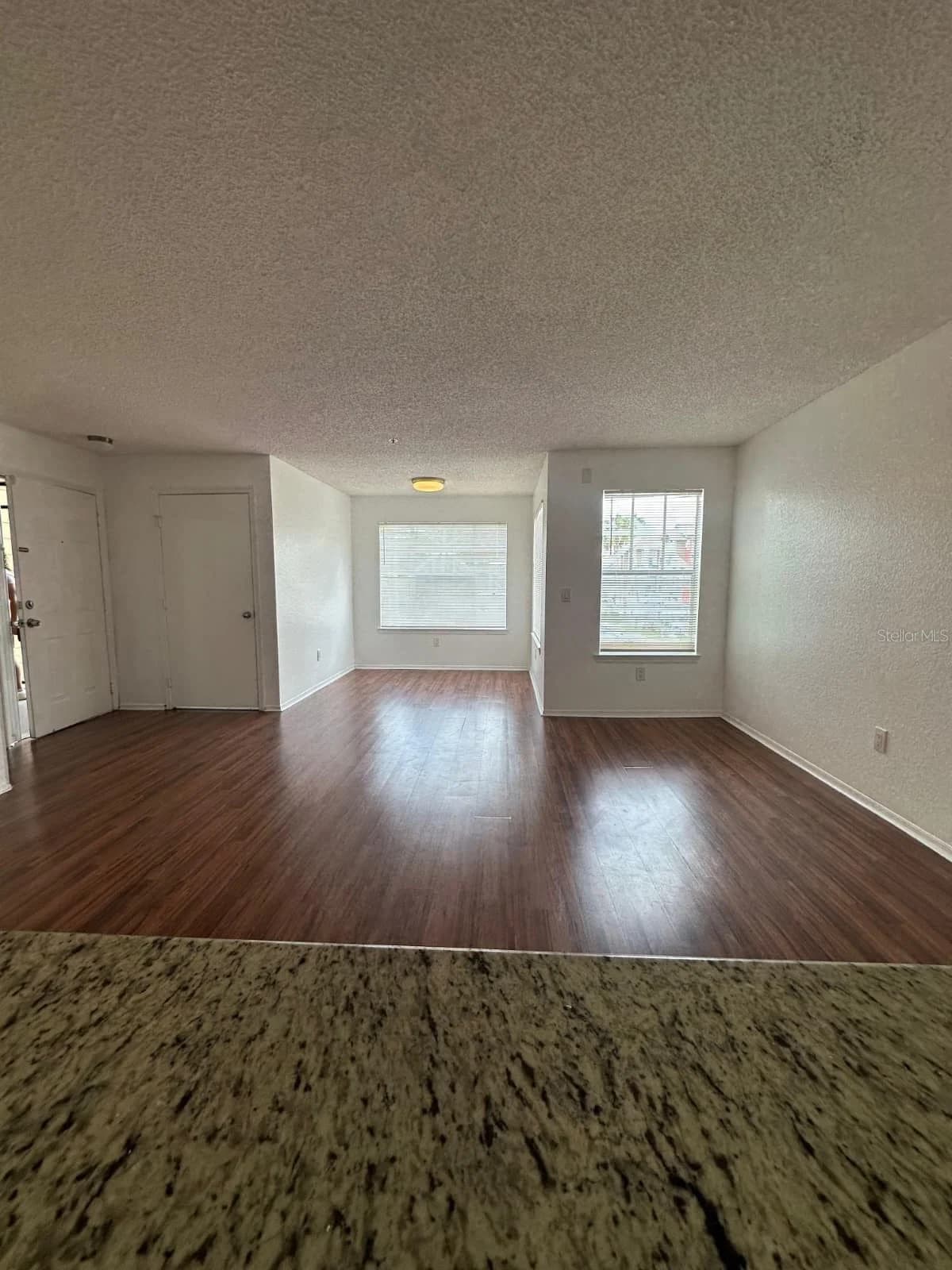 2210 GRAND CAYMAN 5