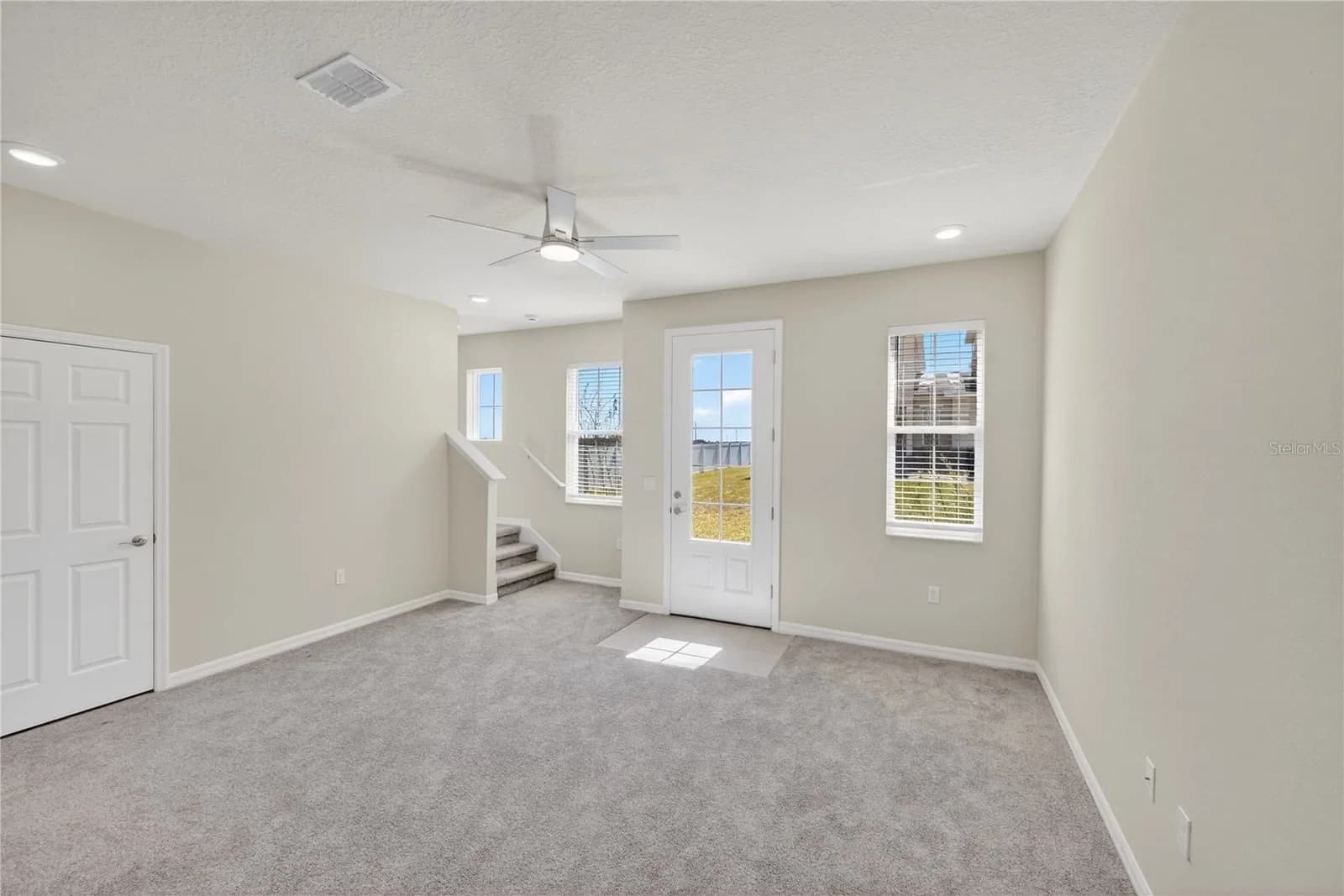 176 HOLLY VILLAGE 3