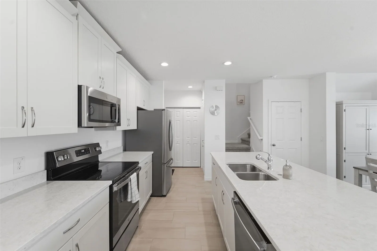 1255 WISPY CYPRESS 5