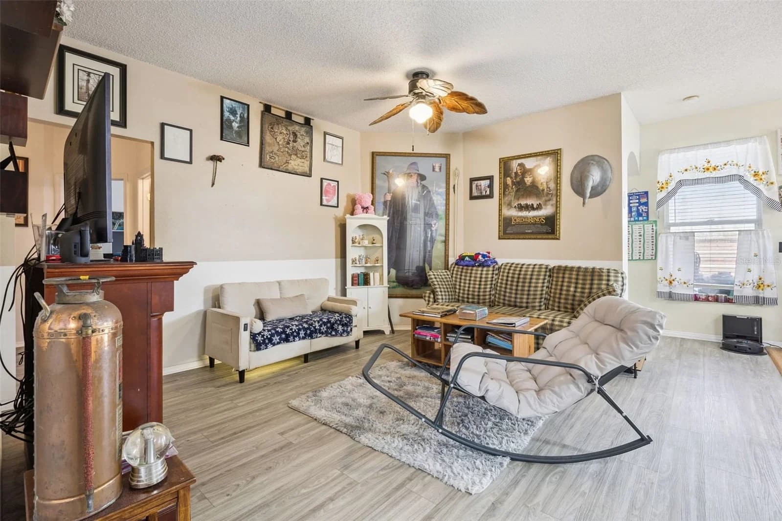 1001 JAYBEE Avenue 4
