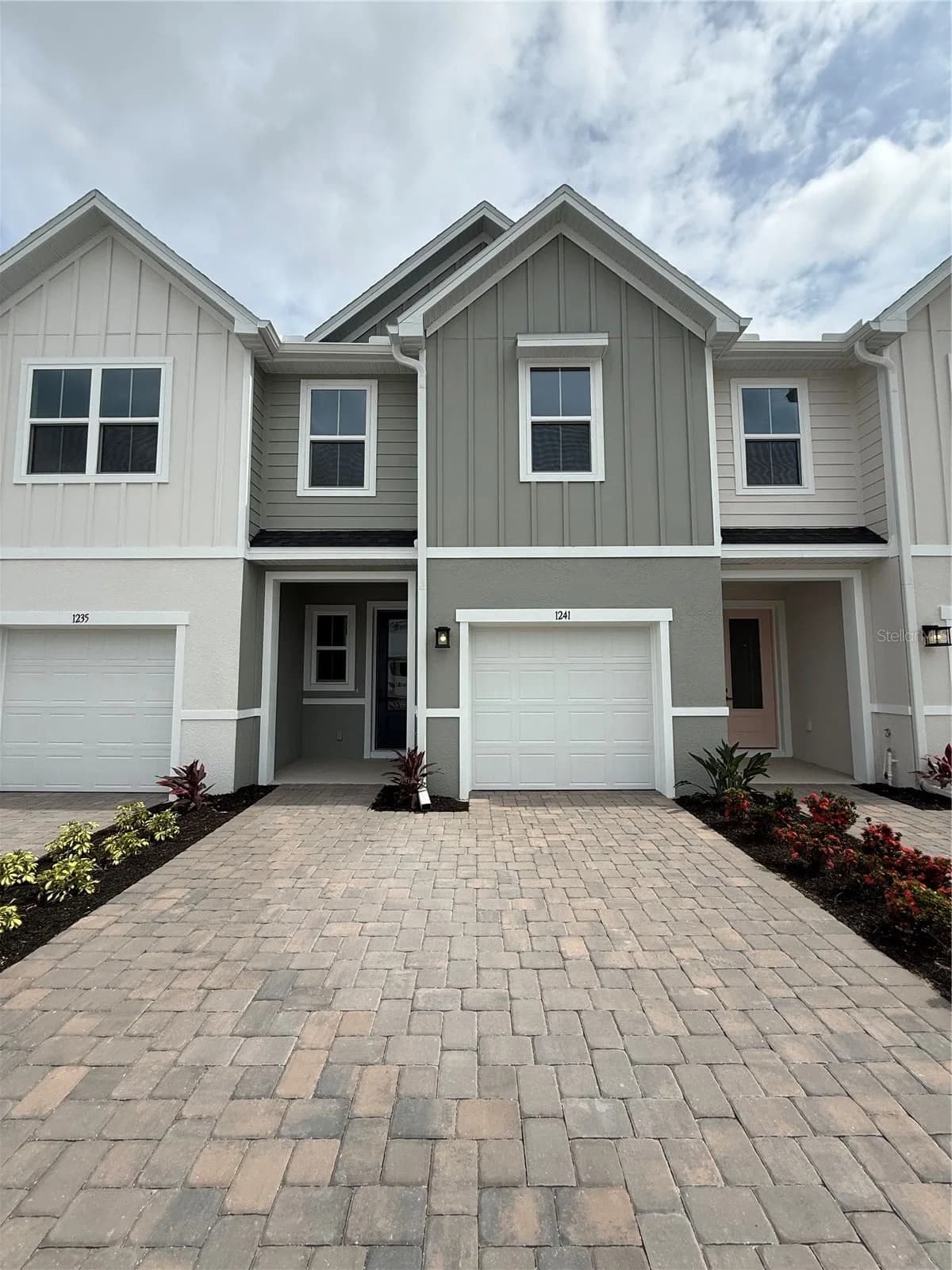 1241 PINEYWOOD FIELD, Davenport, FL 33837