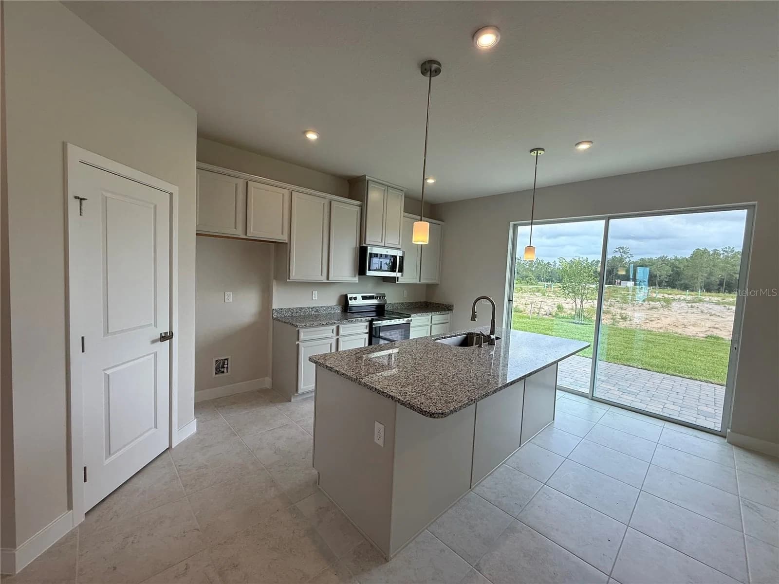 1241 PINEYWOOD FIELD 2
