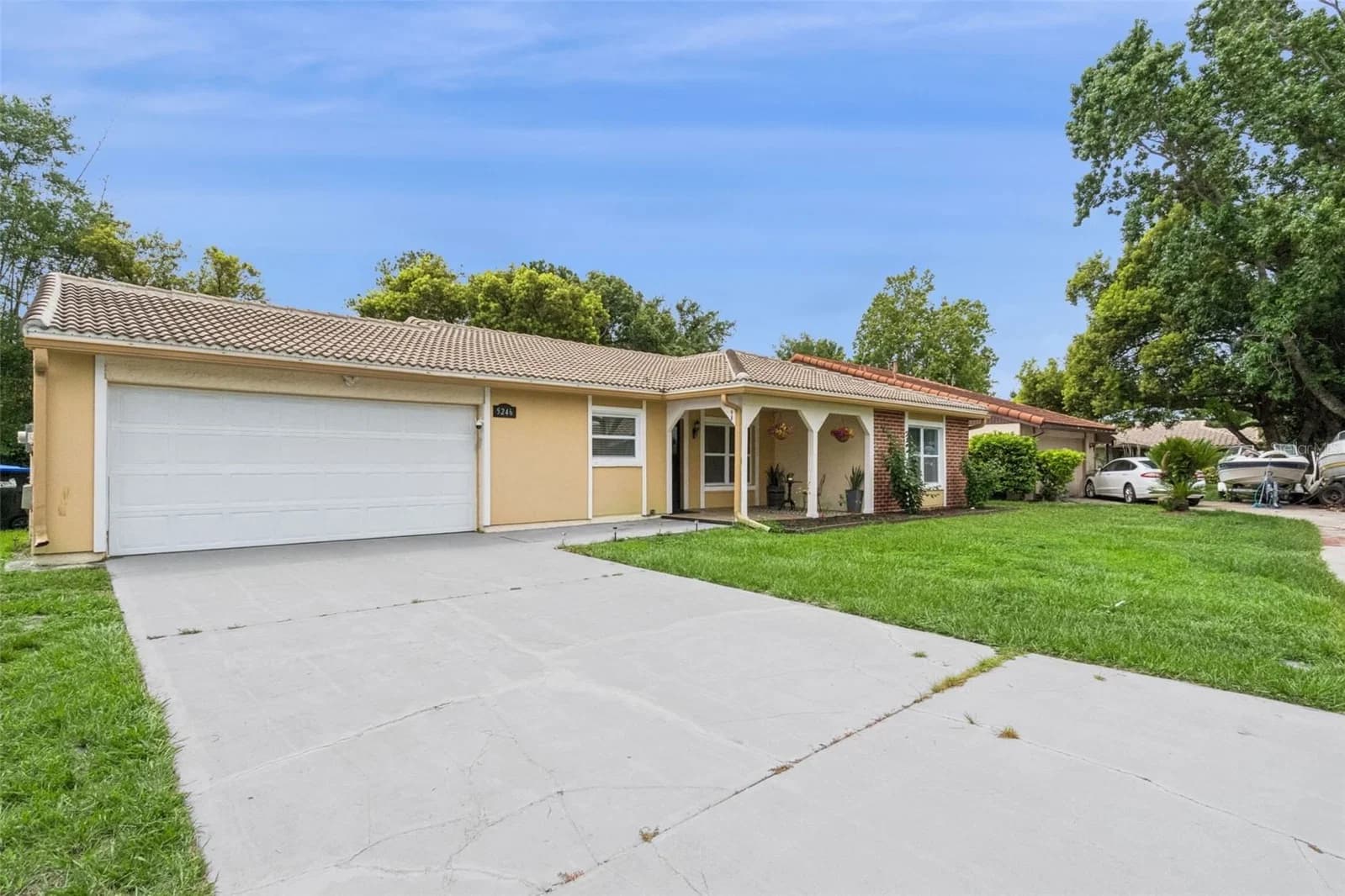 5246 MAYAPPLE, Orlando, FL 32821 2