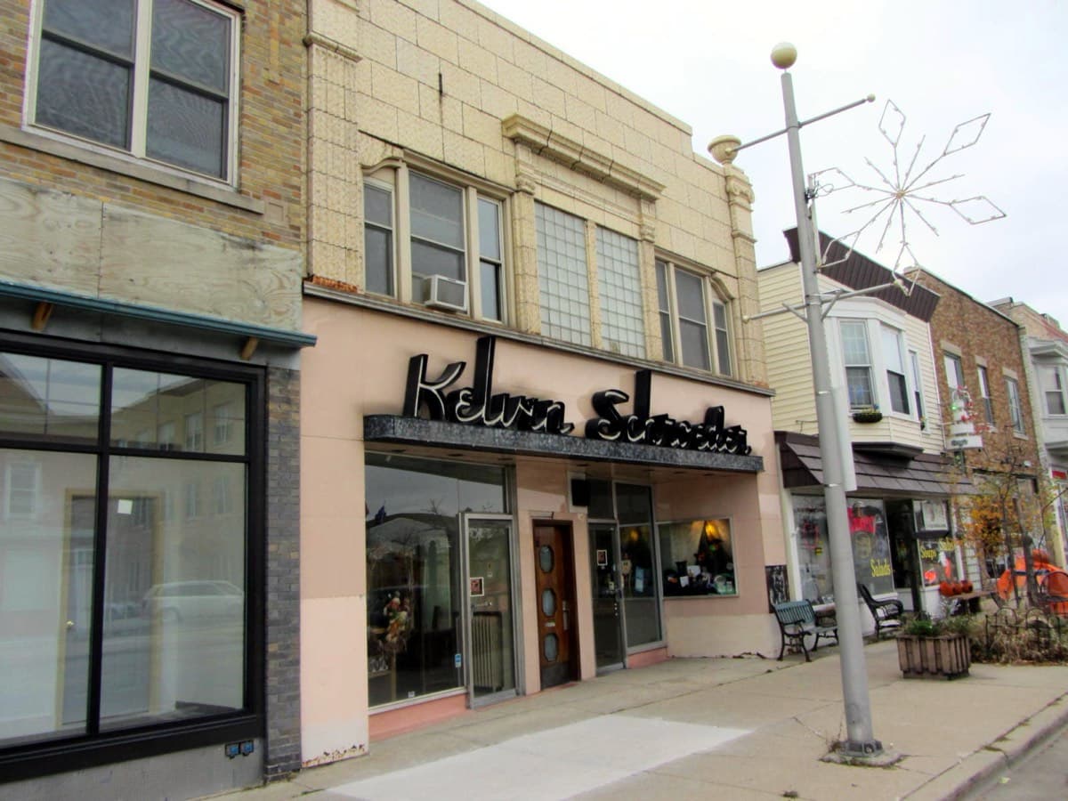 A downtown storefront in South Milwaukee