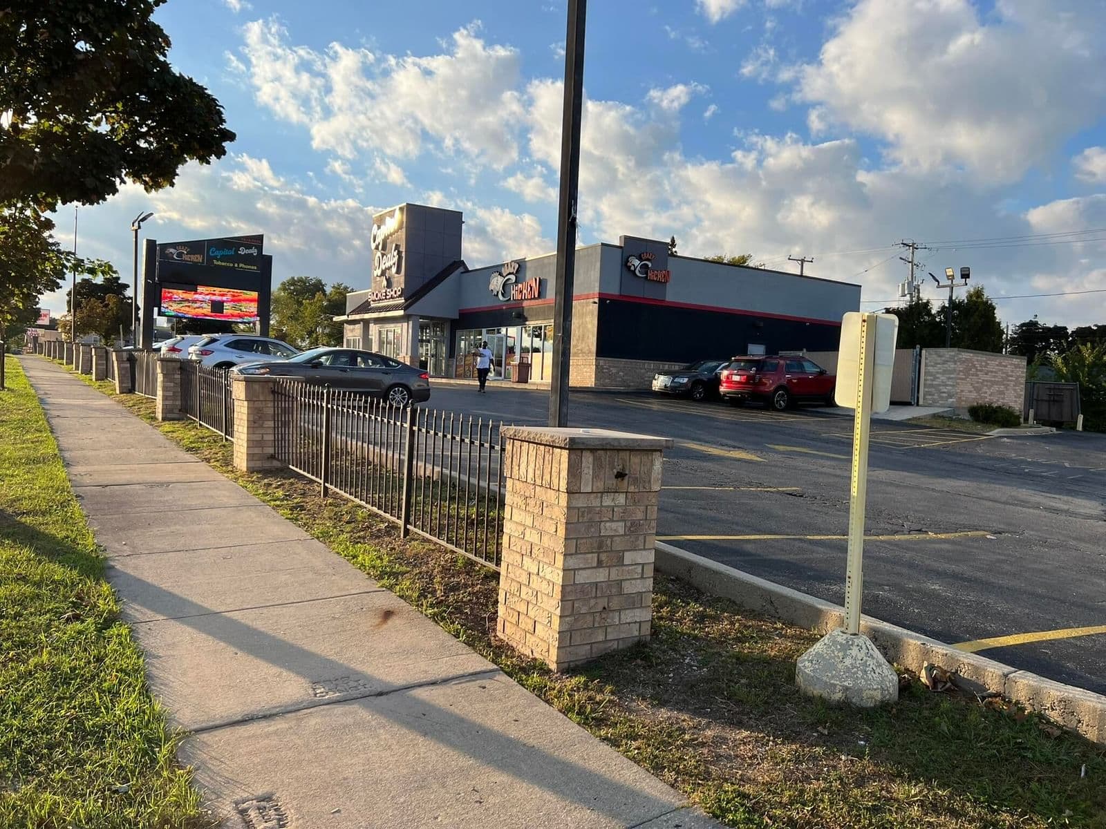 7822 Capitol 4