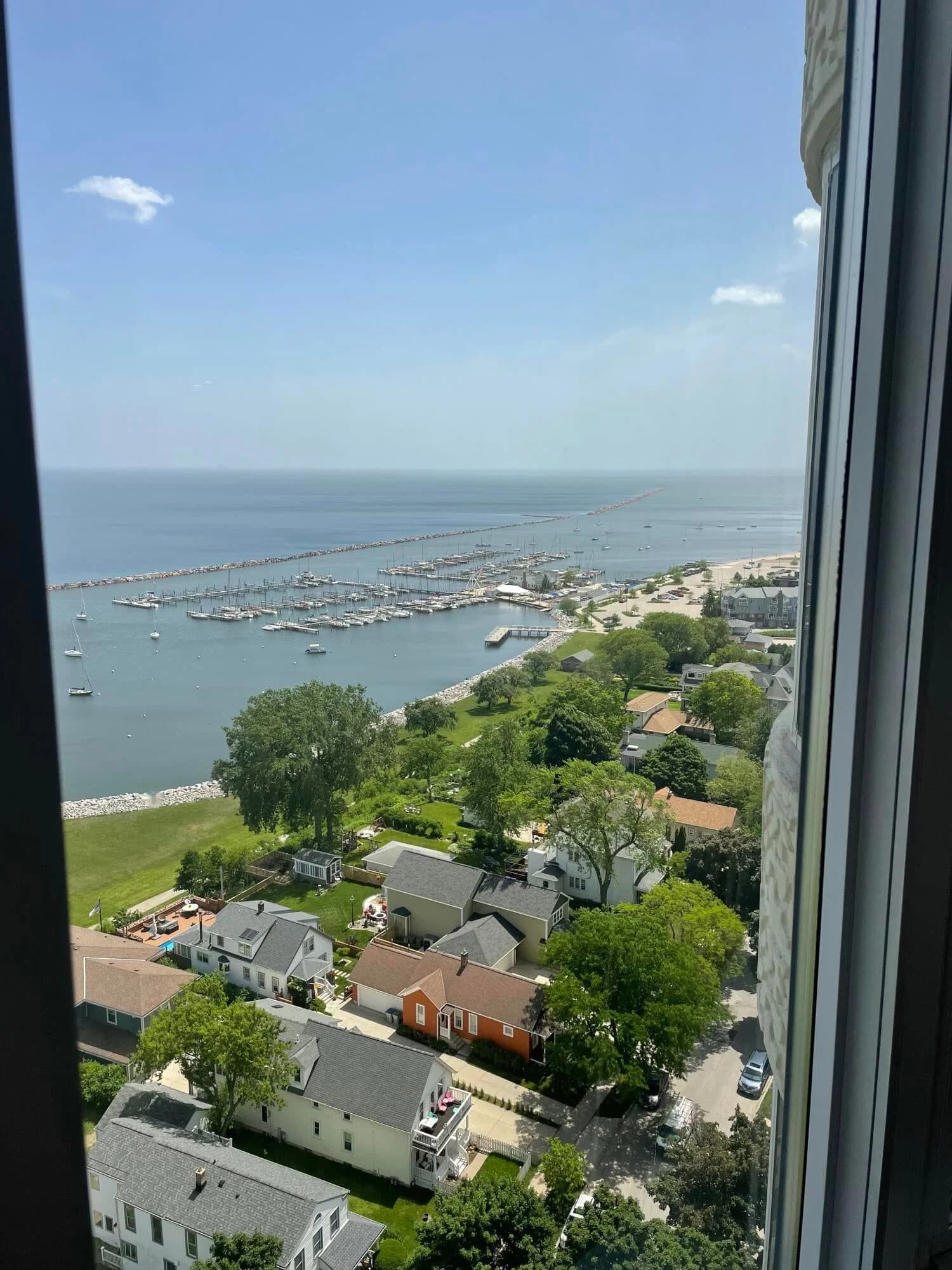 2525 Shore 4