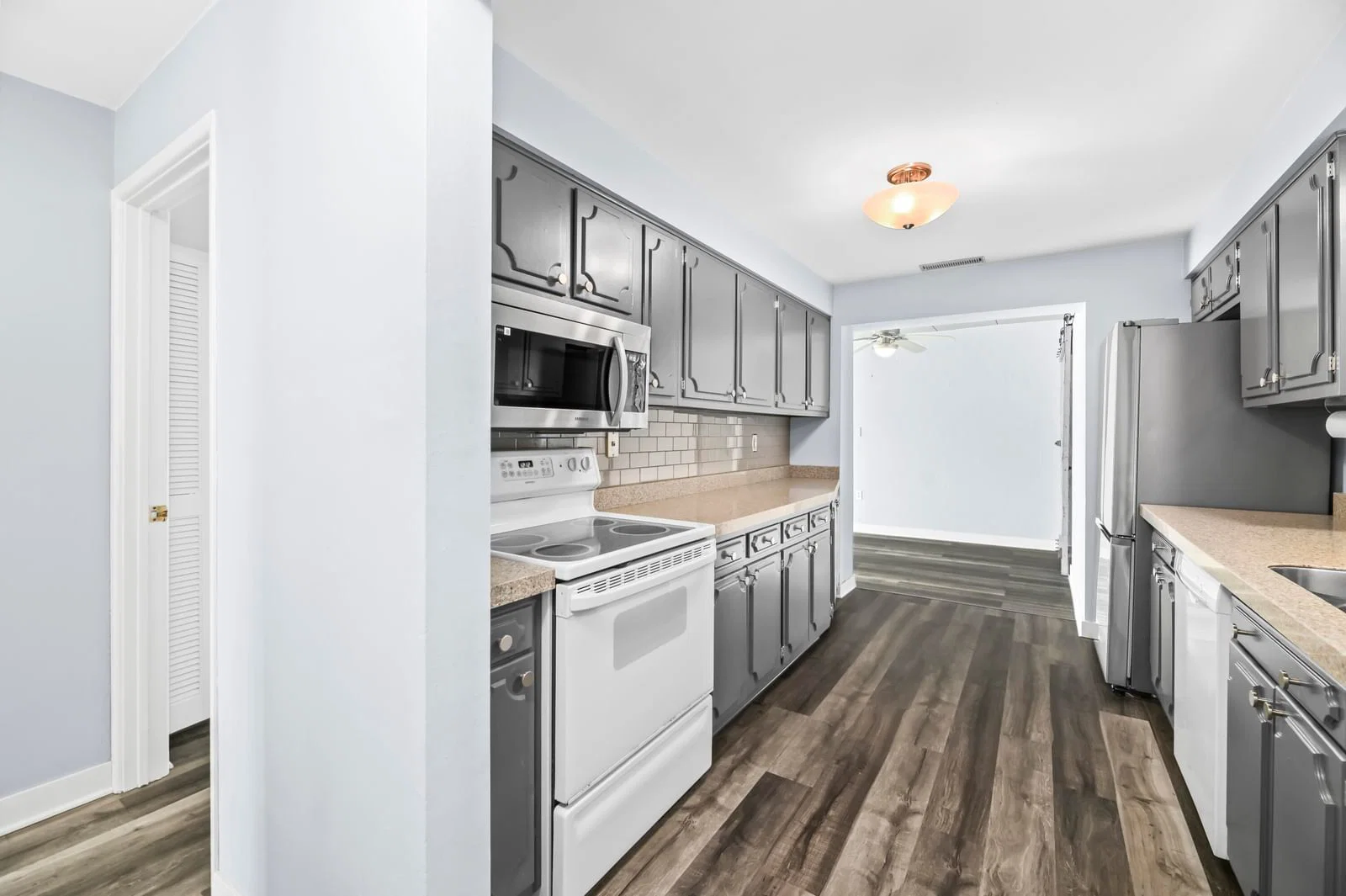 2525 Shore 3