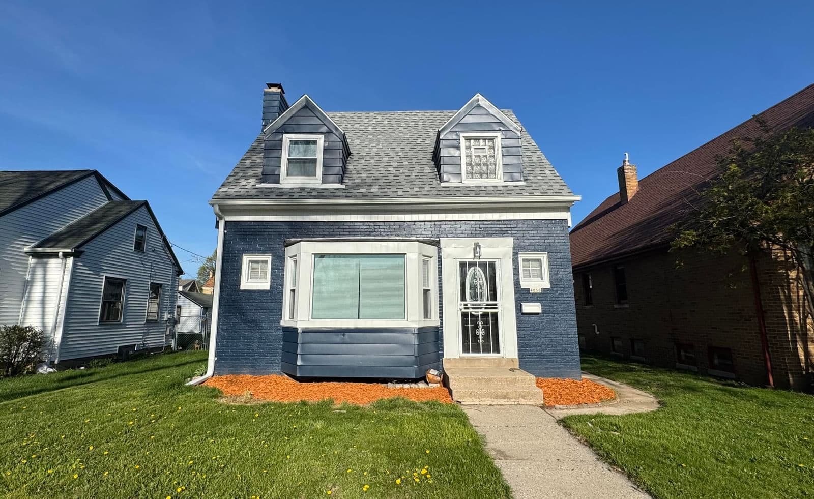 4056 46th St, Milwaukee, WI 53216 2