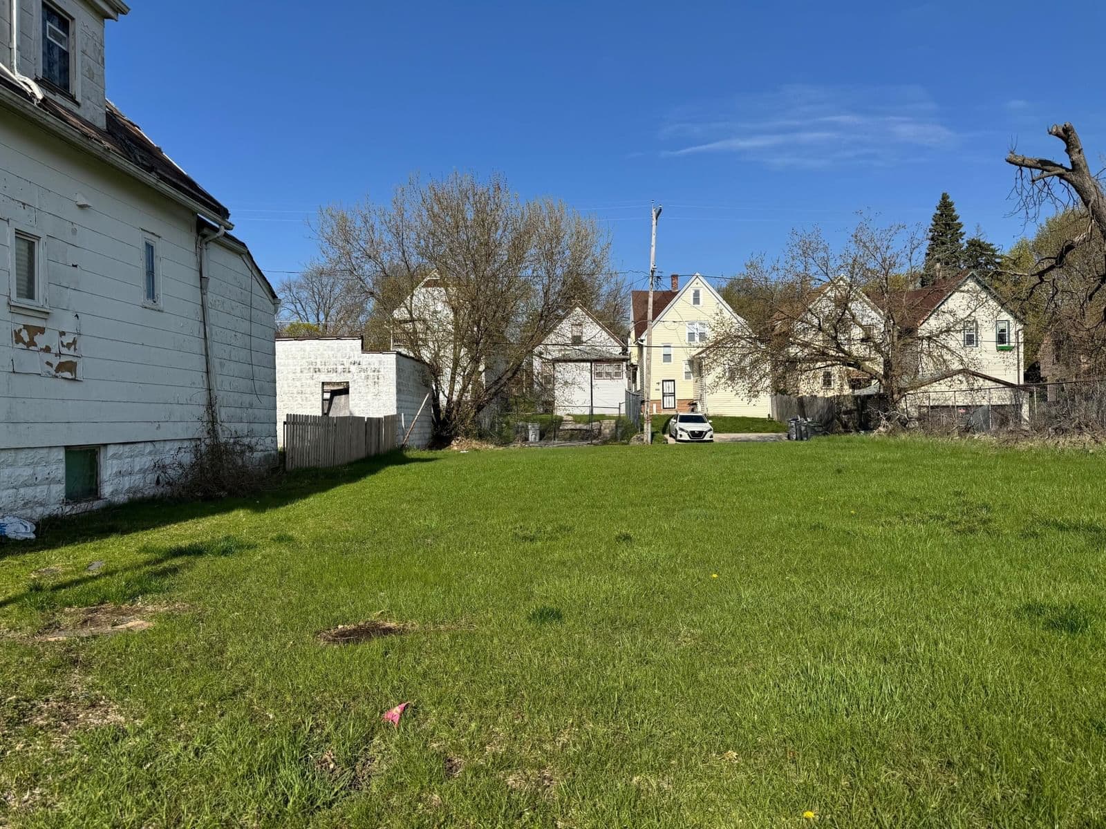 2833 Hubbard 3