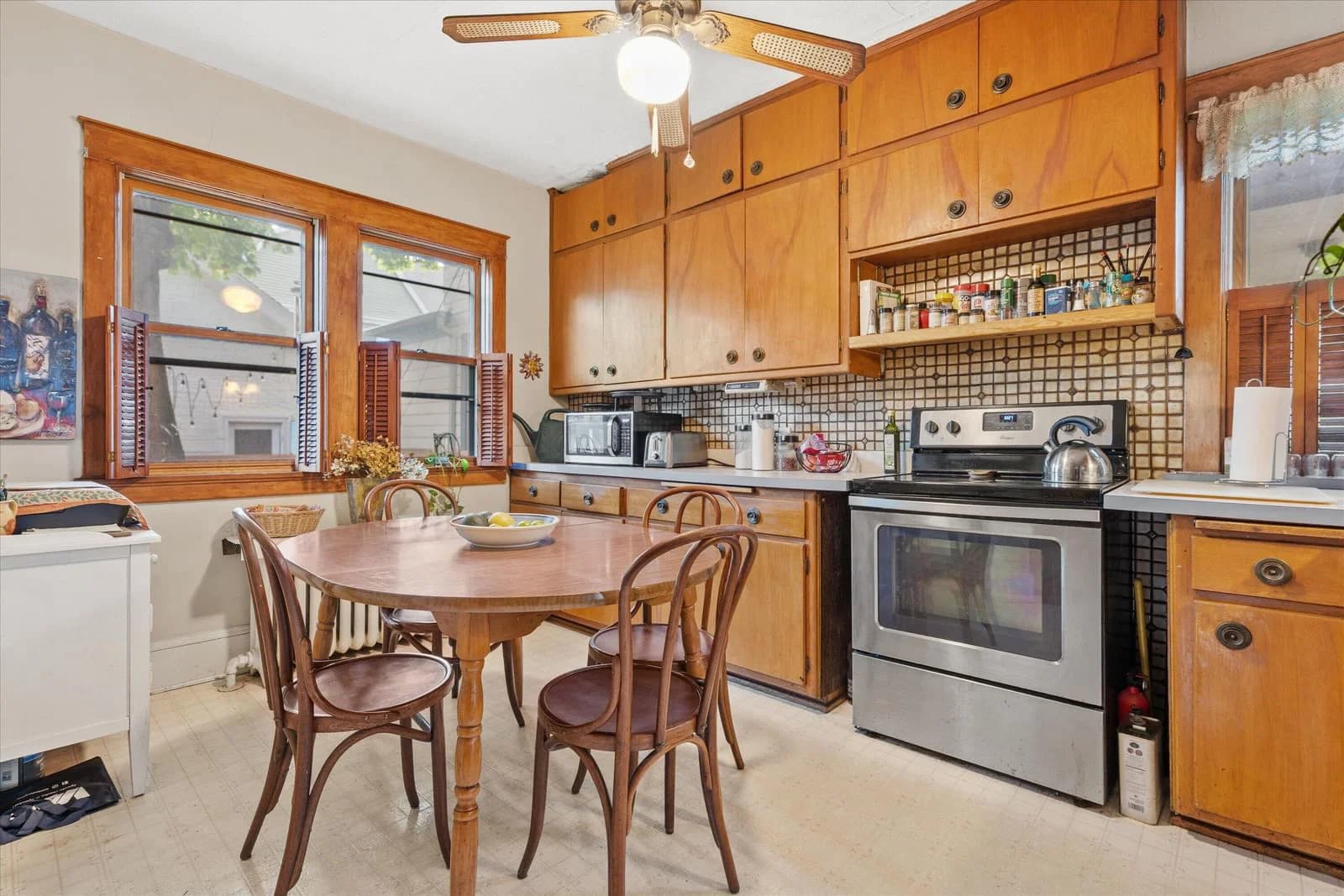 1701 Lafayette 4
