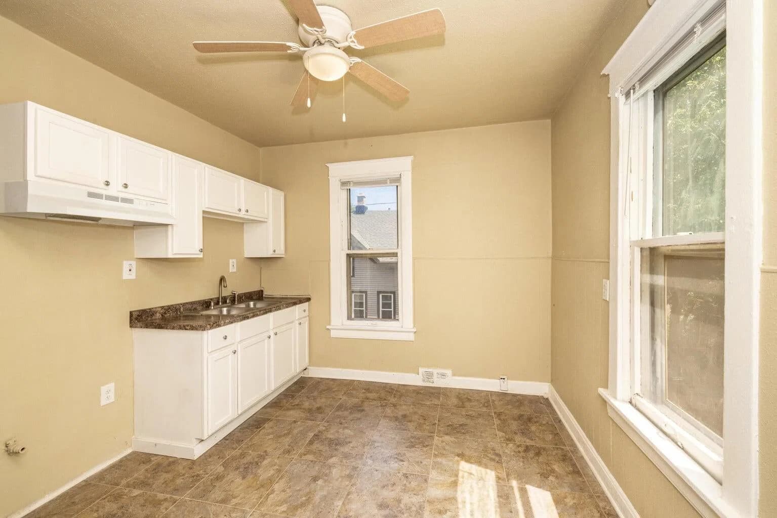 605 Wright 3