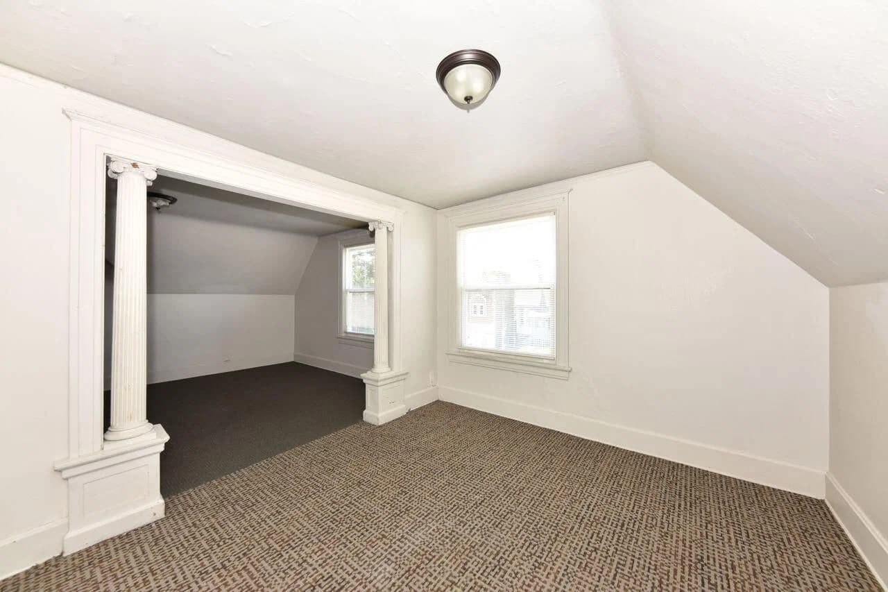 2932 Holton 4