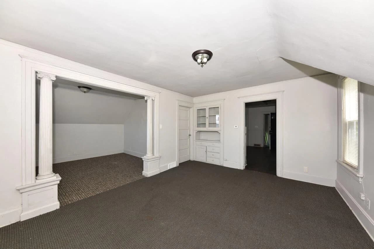 2932 Holton 3